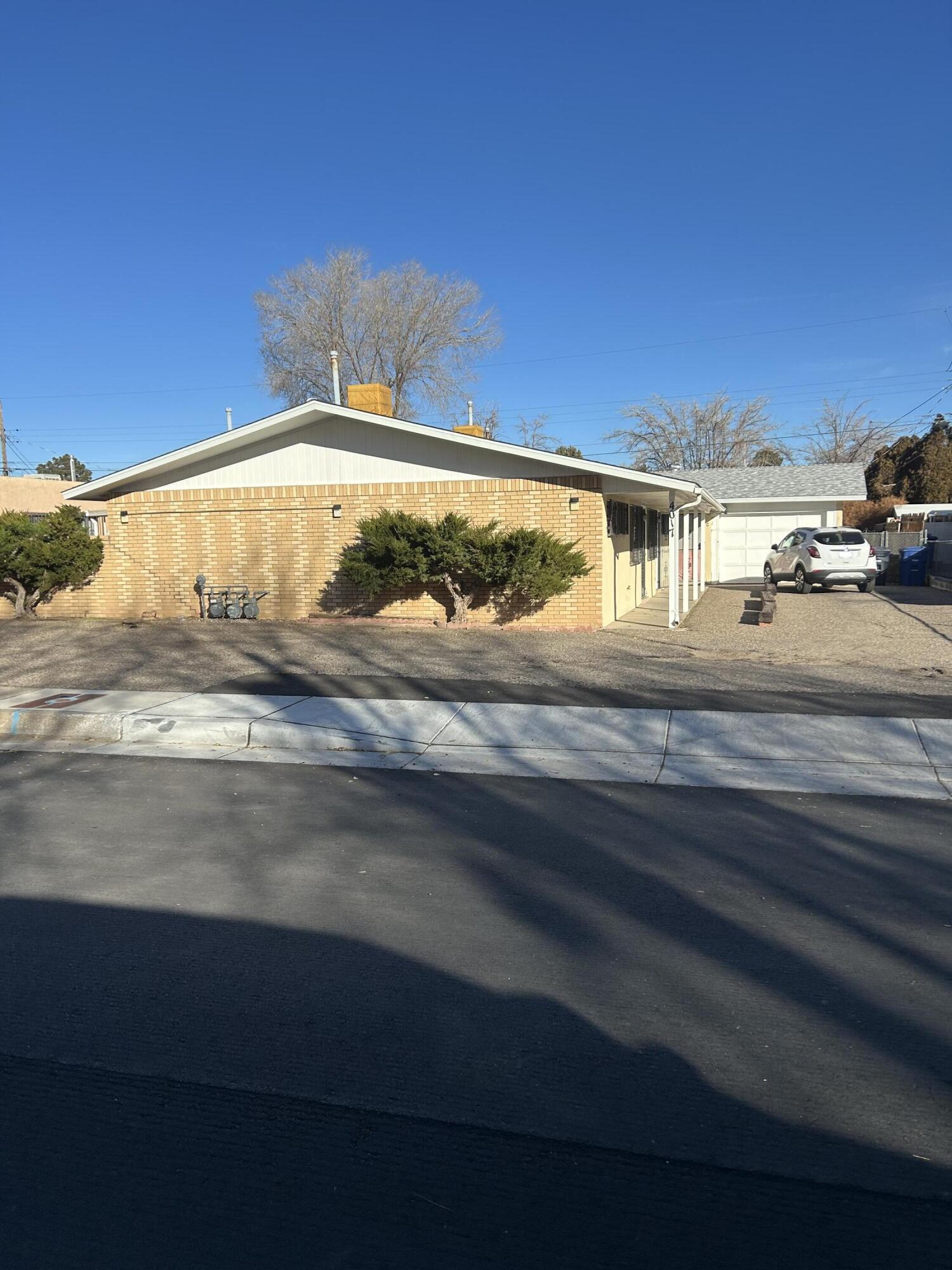 Homes for sale in Albuquerque, NM | 4017 Thaxton Ave Se, Albuquerque, NM 87108 | MLS# 1097572