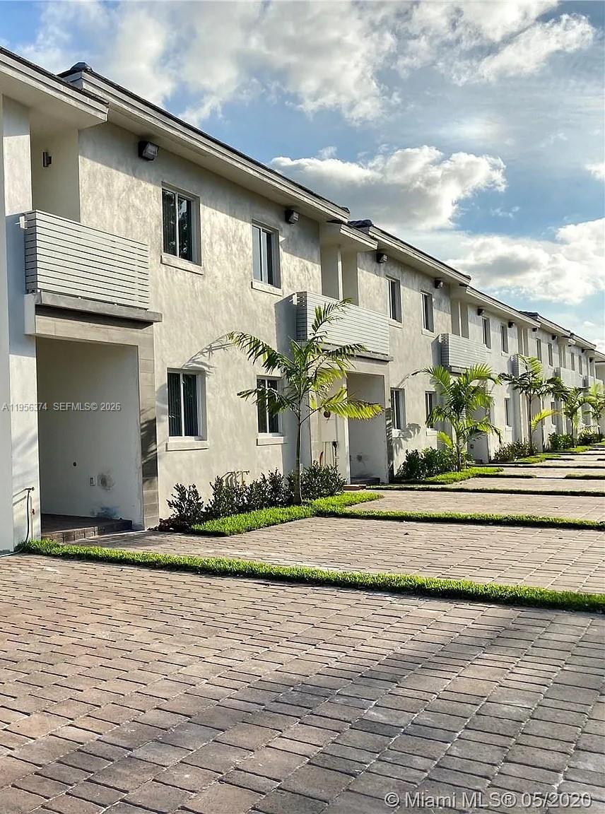 Precious Homes At Bridgep