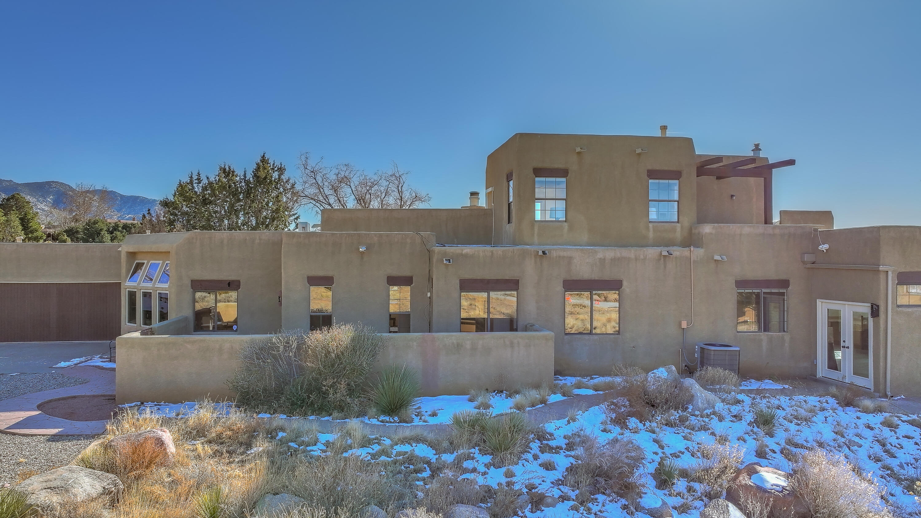 Homes for sale in Albuquerque, NM | 412 Live Oak Loop Ne, Albuquerque, NM 87122 | MLS# 1097581