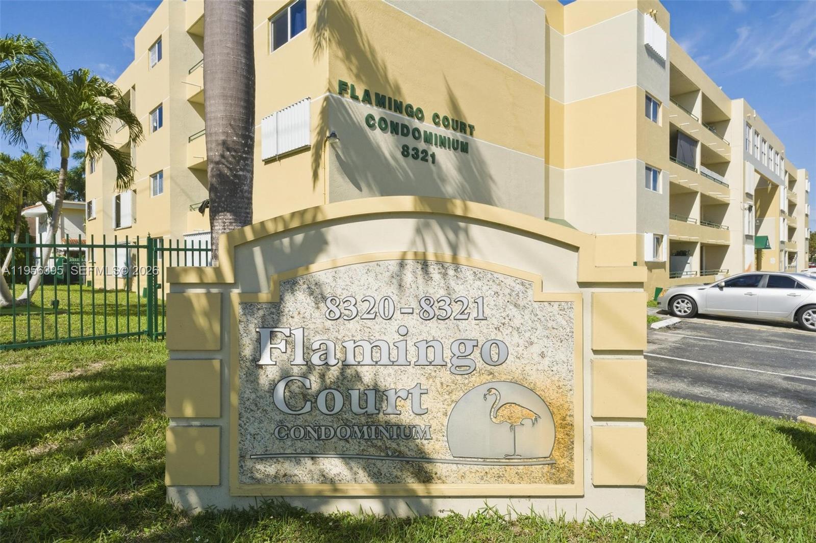 Flamingo Court Condo