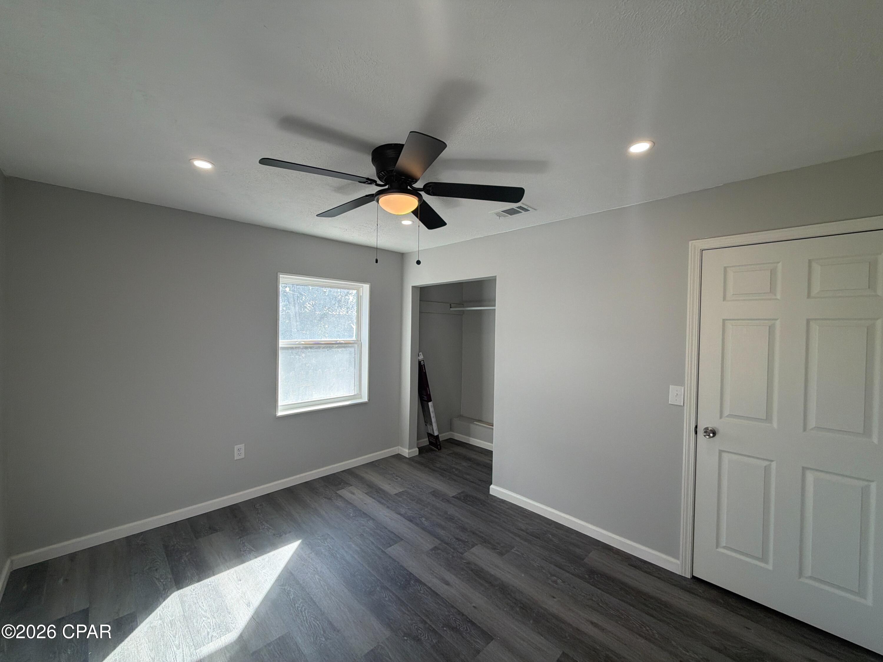 Image 13 For 711 Cotton Street