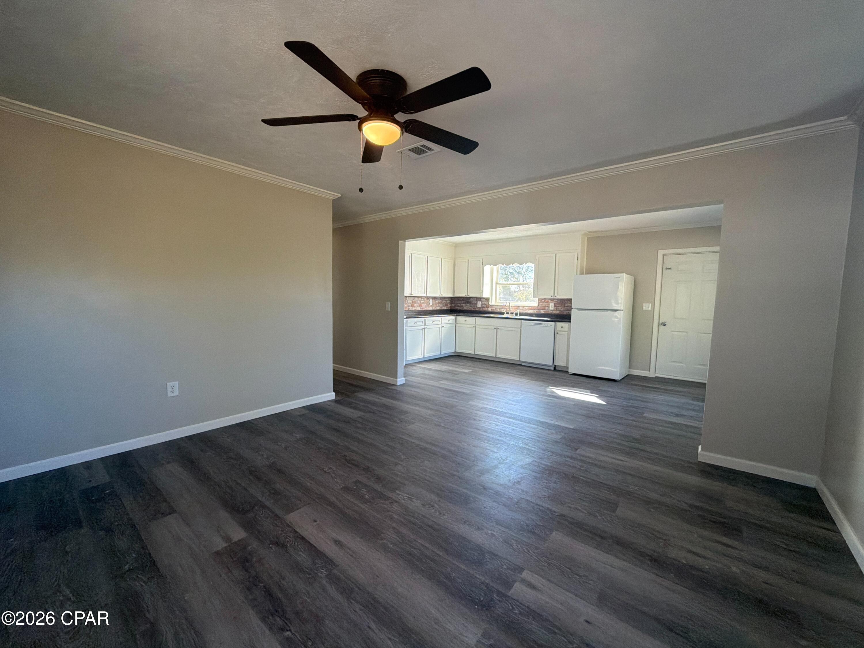 Image 3 For 711 Cotton Street