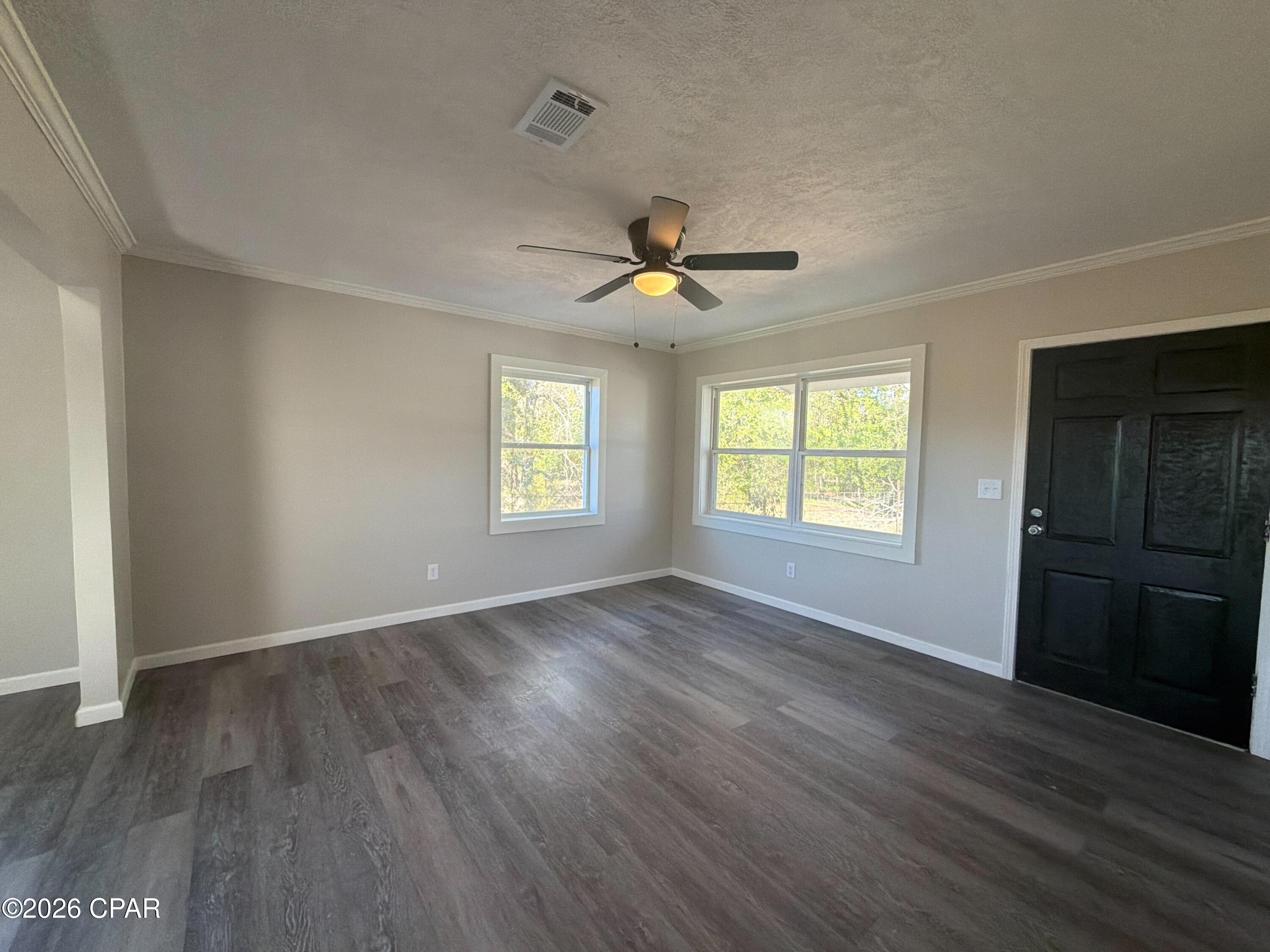 Image 4 For 711 Cotton Street