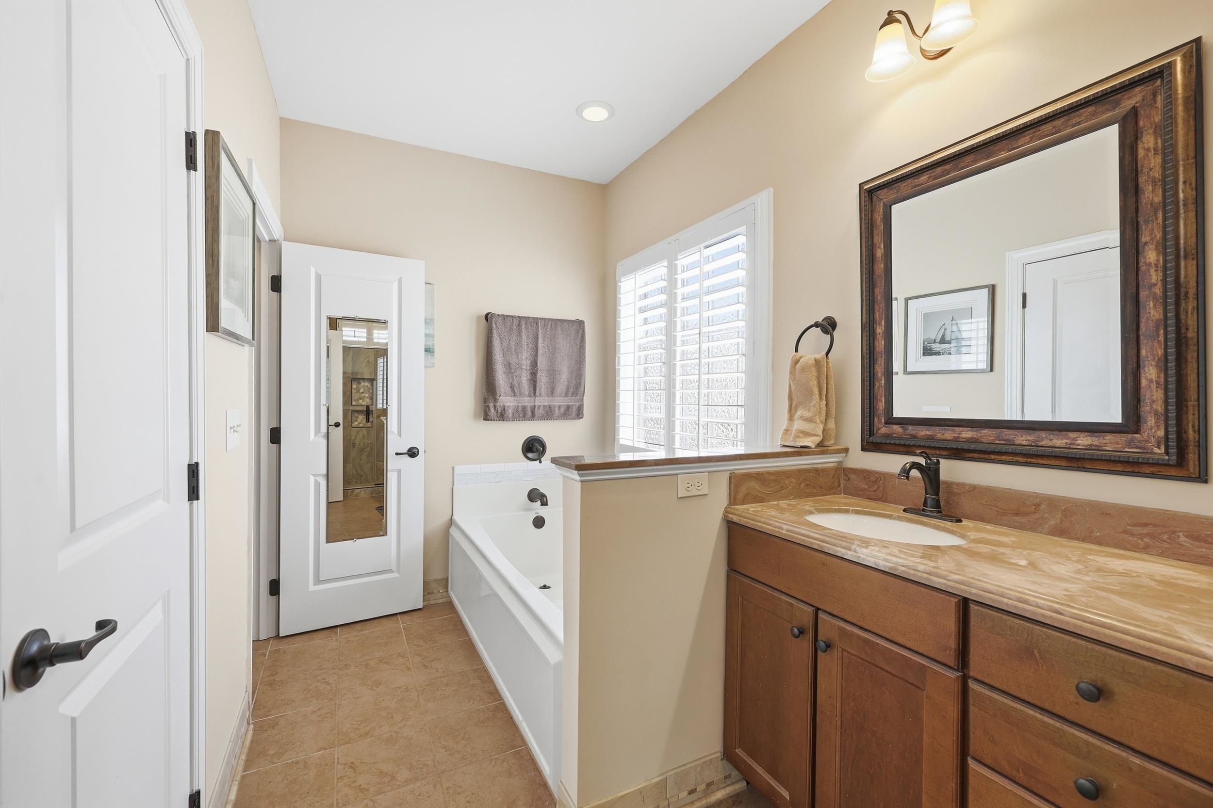 2602803 | Photo 10