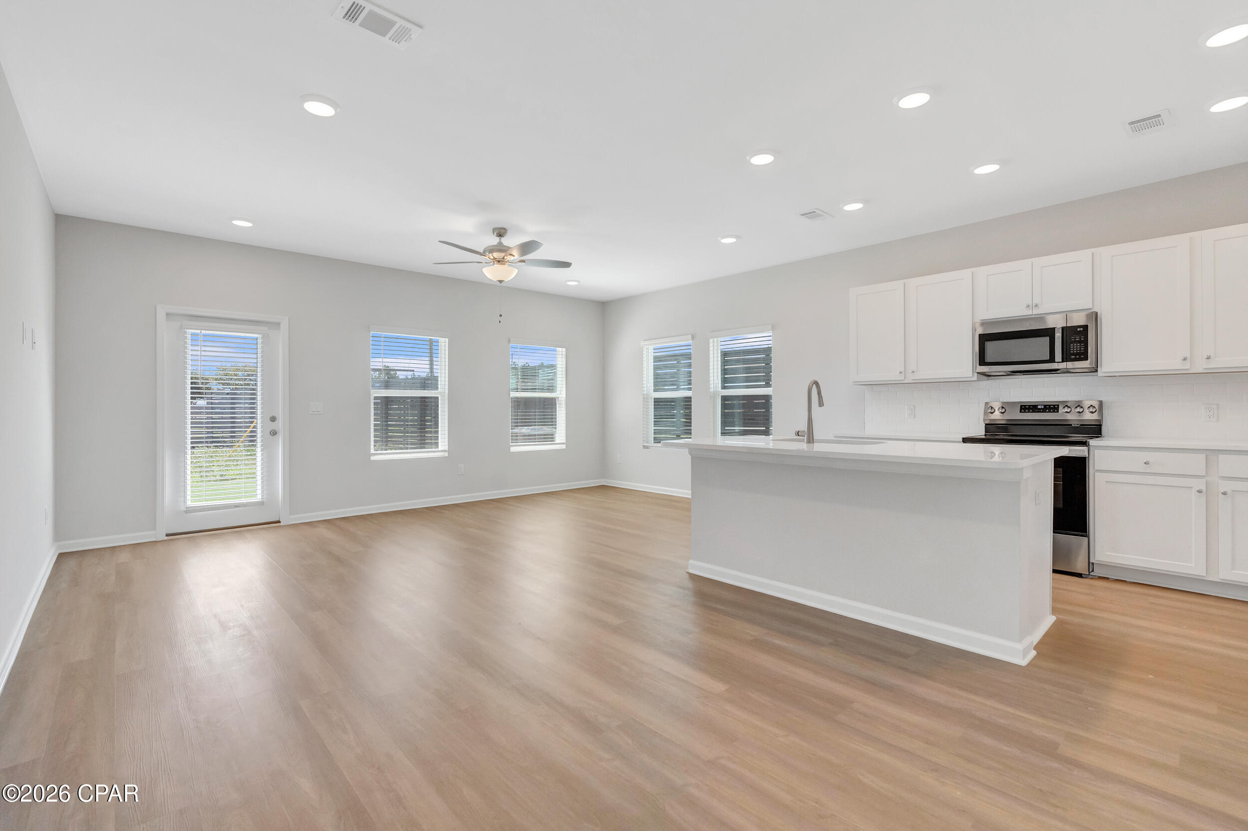 Image 3 For 7651 Lumen Lane 9