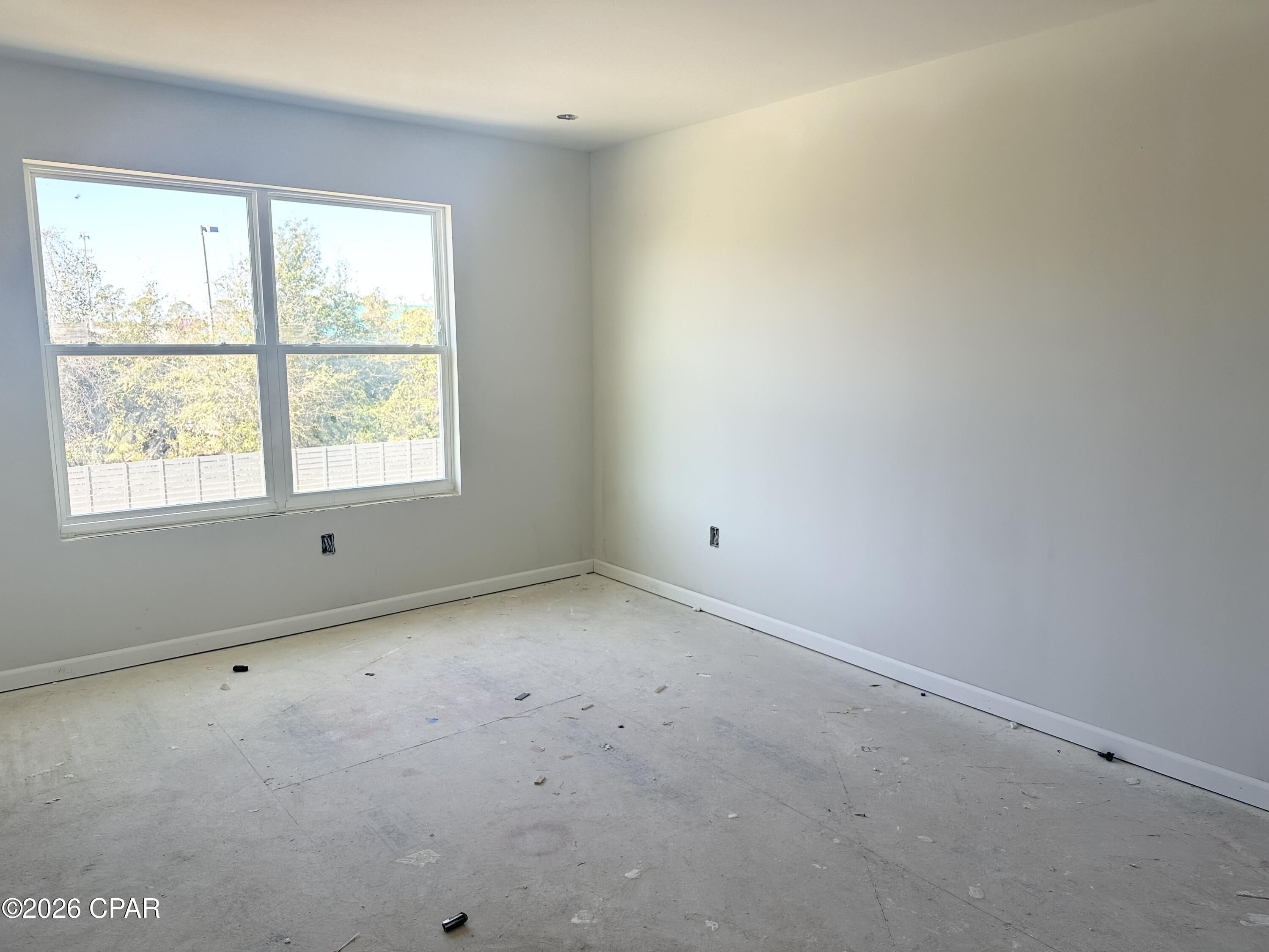 Listing photo id 5 for 7645 Lumen Lane 12