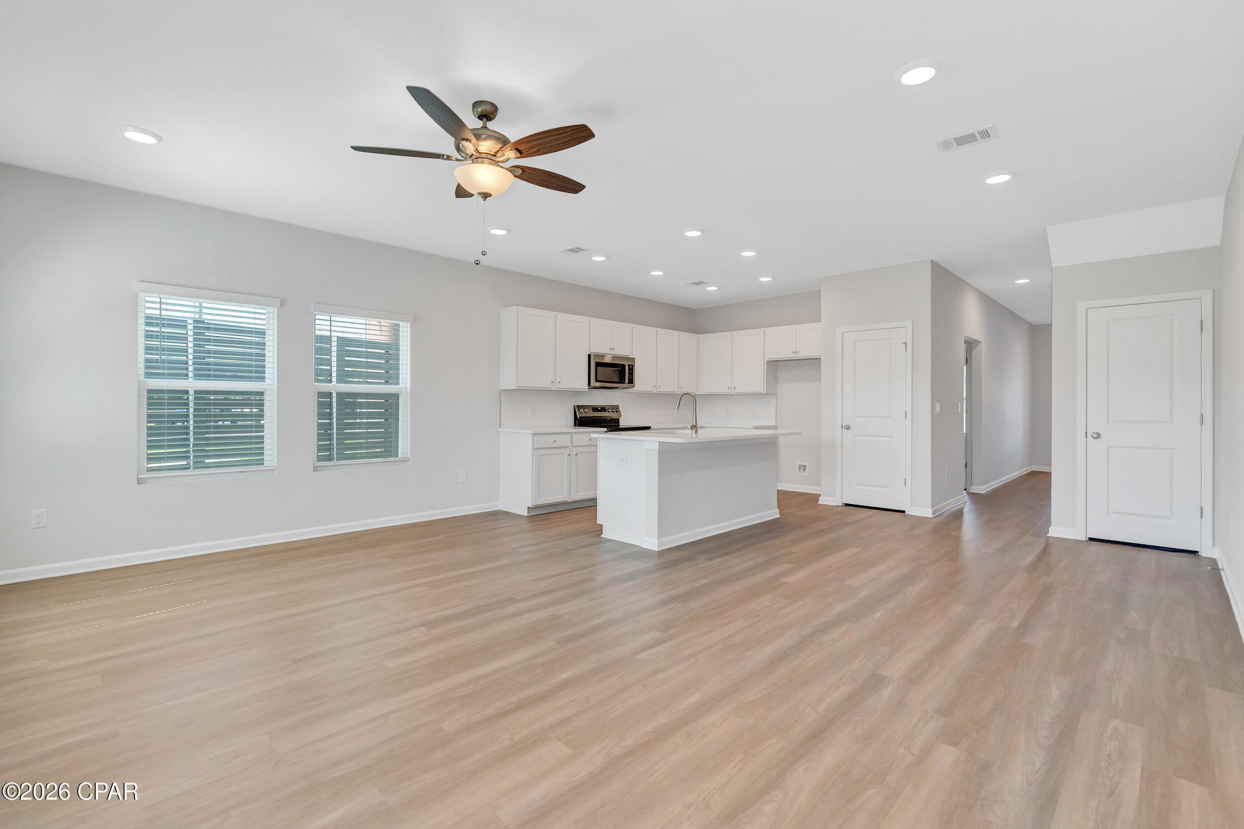 Image 3 For 7649 Lumen Lane 10