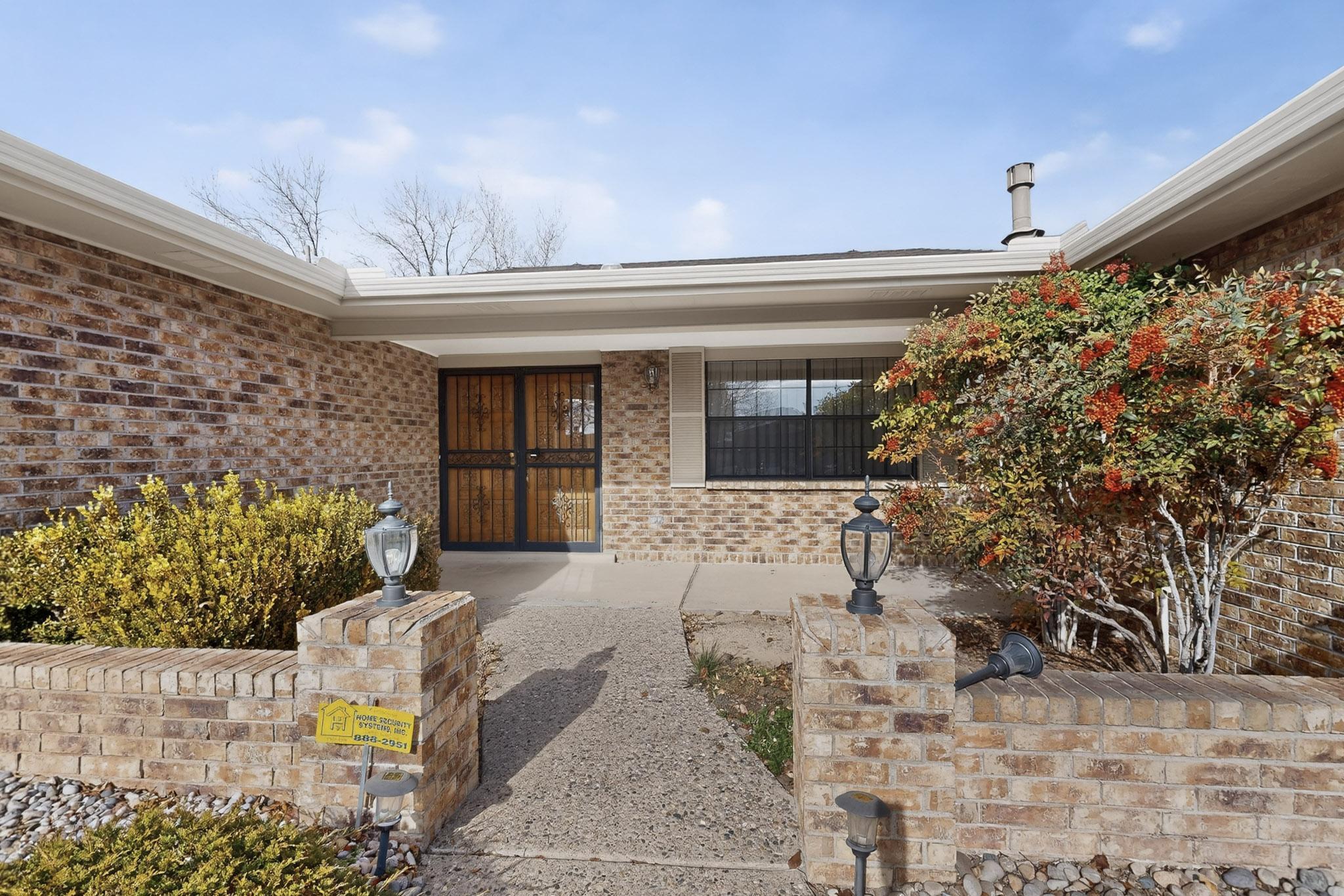 Homes for sale in Albuquerque, NM | 9325 Layton Loop Ne, Albuquerque, NM 87111 | MLS# 1097576