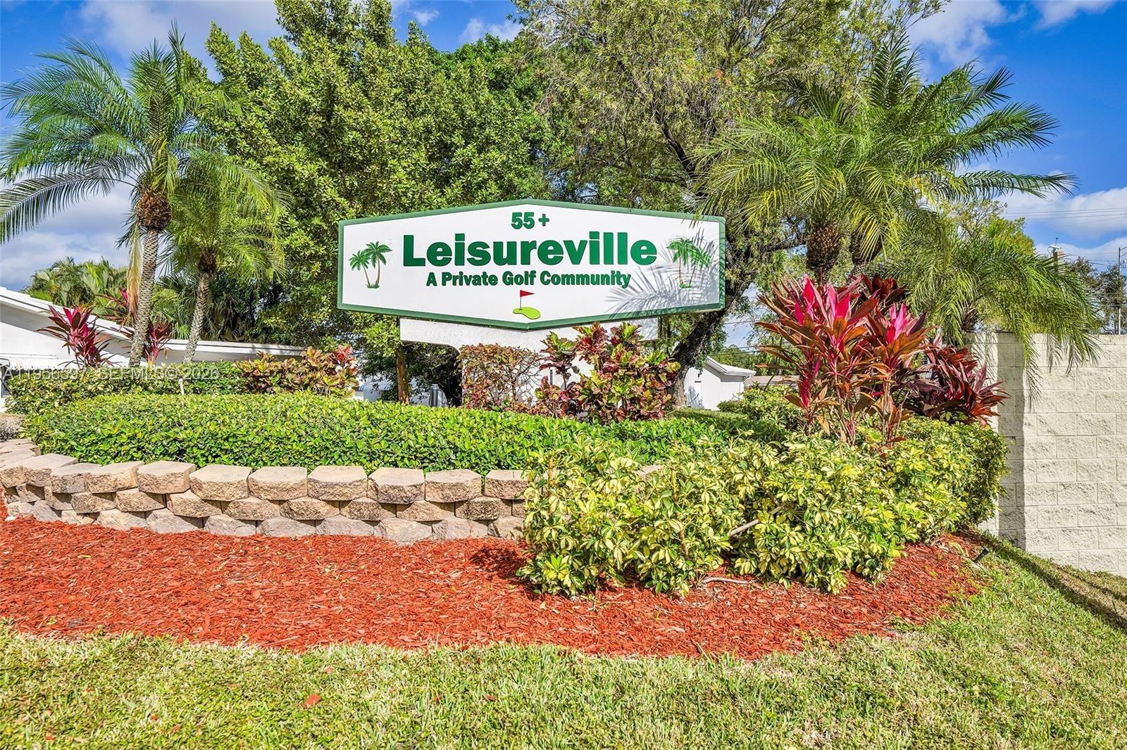 Leisureville Fairway
