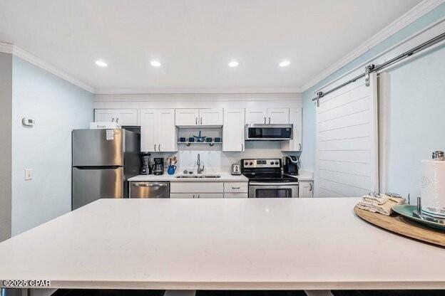 Image 8 For 8610 Surf Drive 307