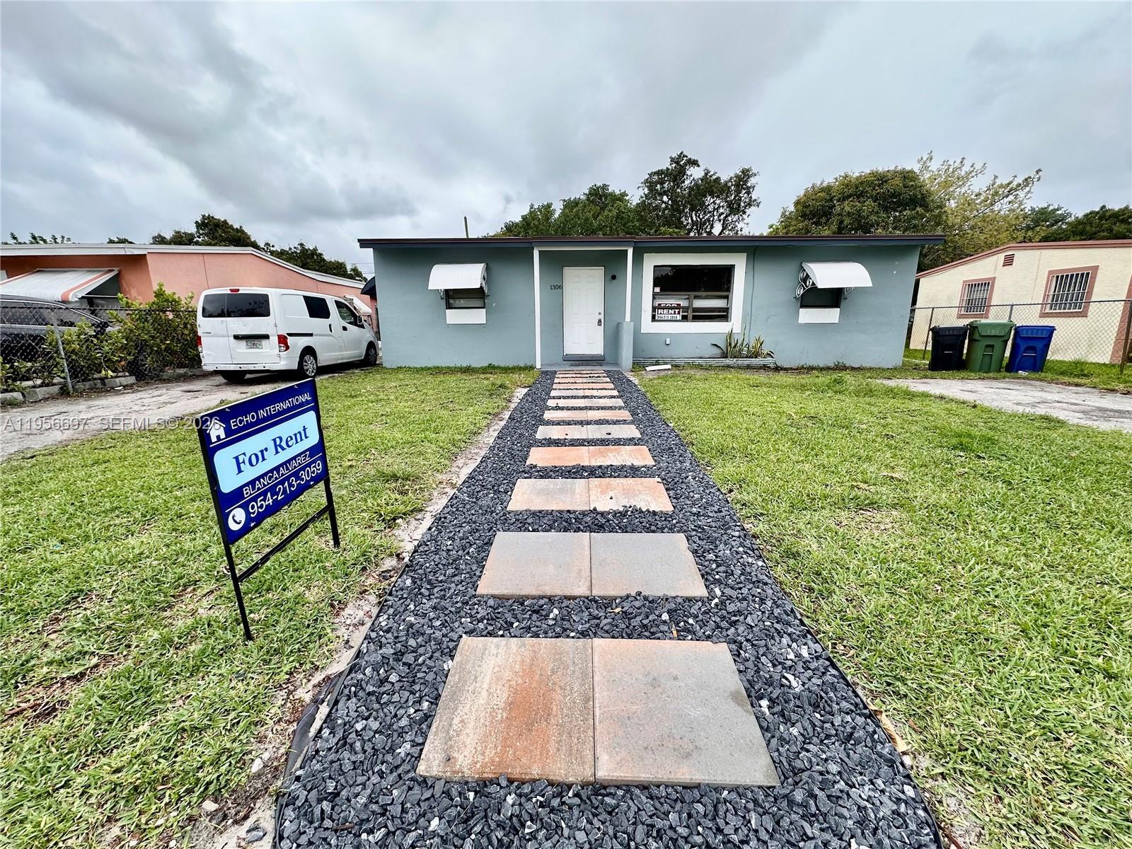 Lauderdale Manors Add