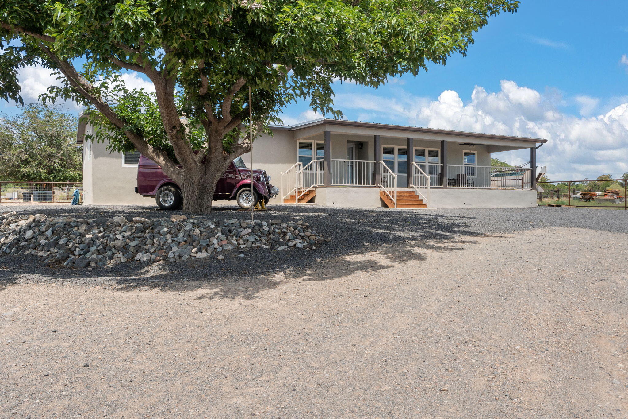 Homes for sale in Albuquerque, NM | 5373 Raglin Ave Sw, Albuquerque, NM 87121 | MLS# 1097639