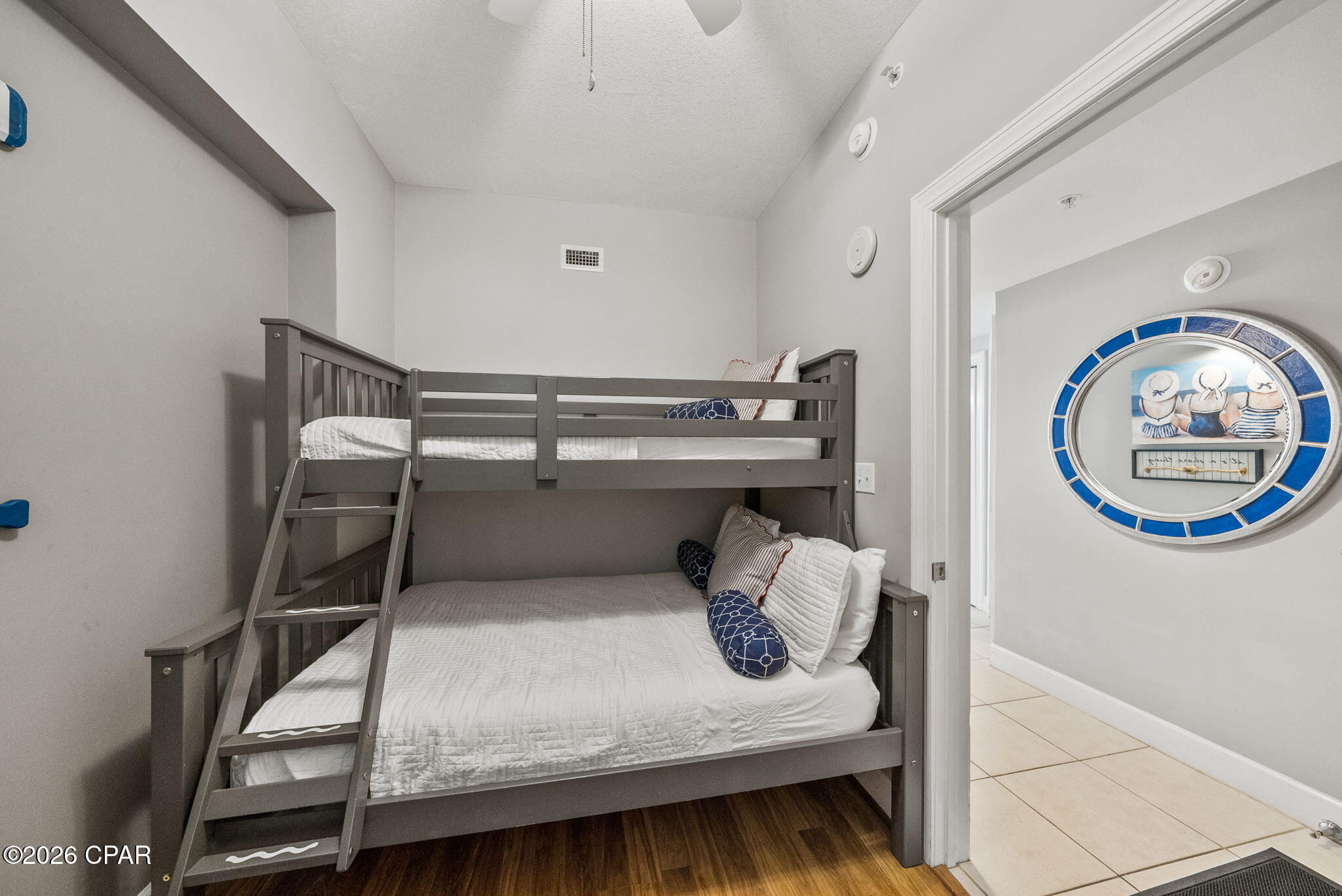 Image 23 For 14825 Front Beach Road 1909