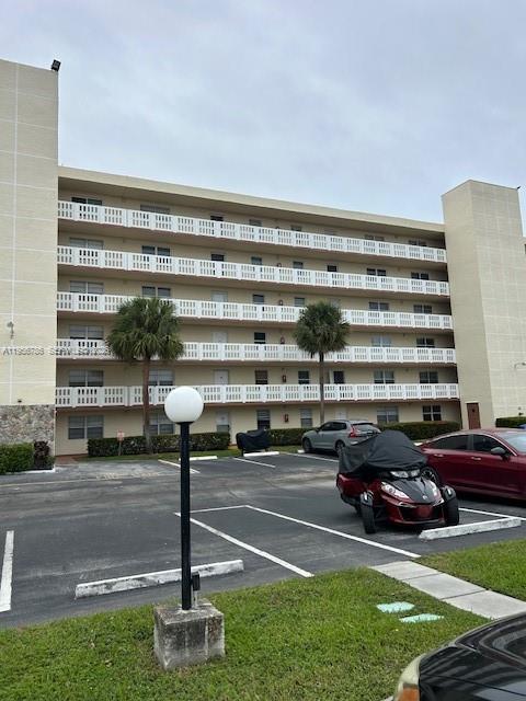 Meadowbrook Lakes View Co