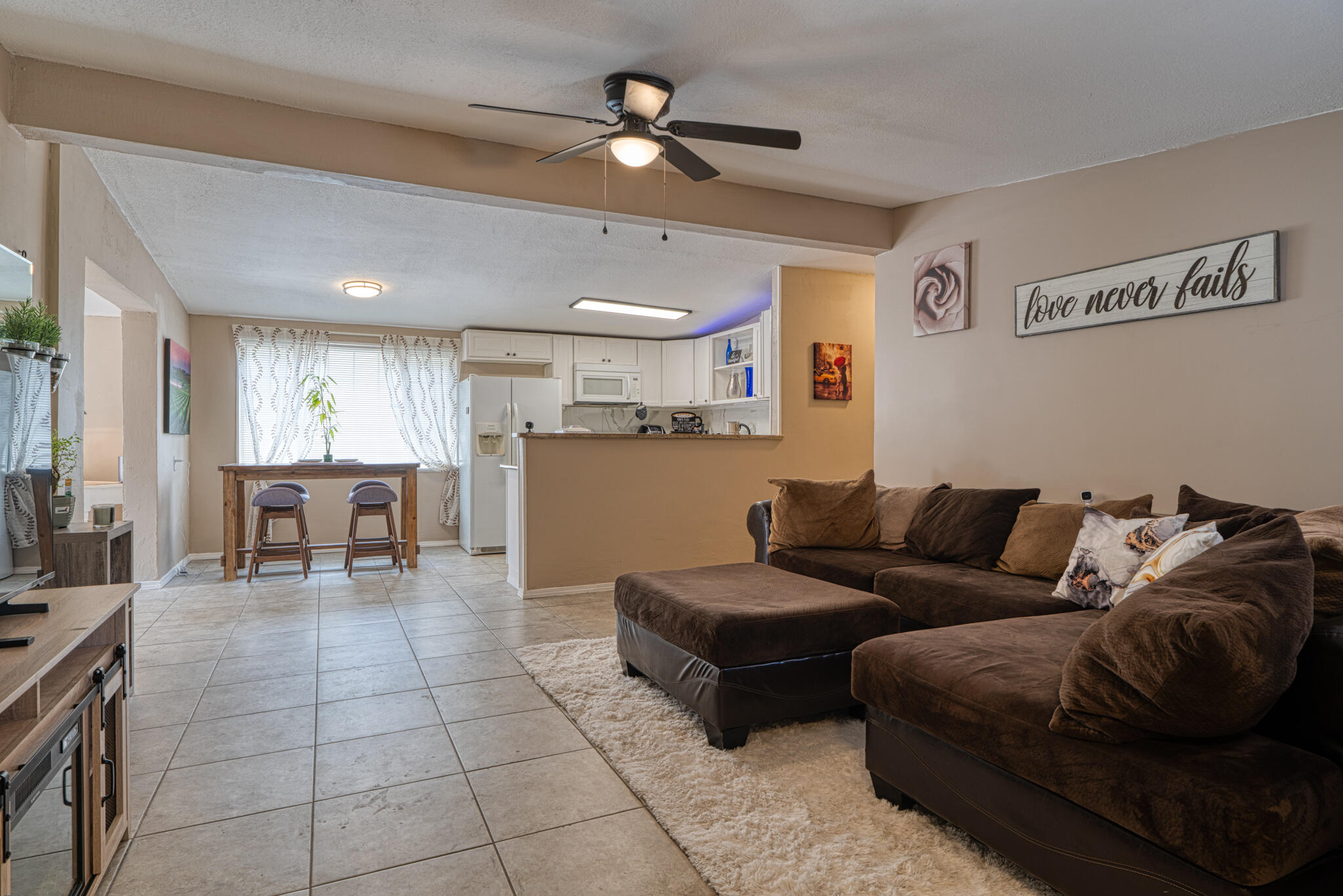 1844 ELIZABETH STREET NE, ALBUQUERQUE, NM 87112  Photo 2
