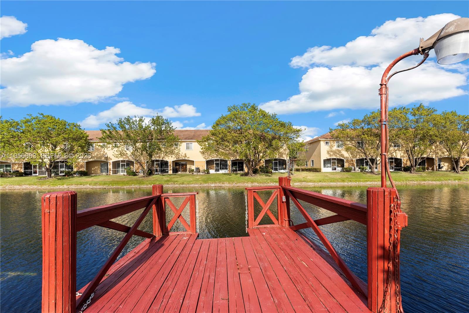 Mainlands Of Tamarac Lake