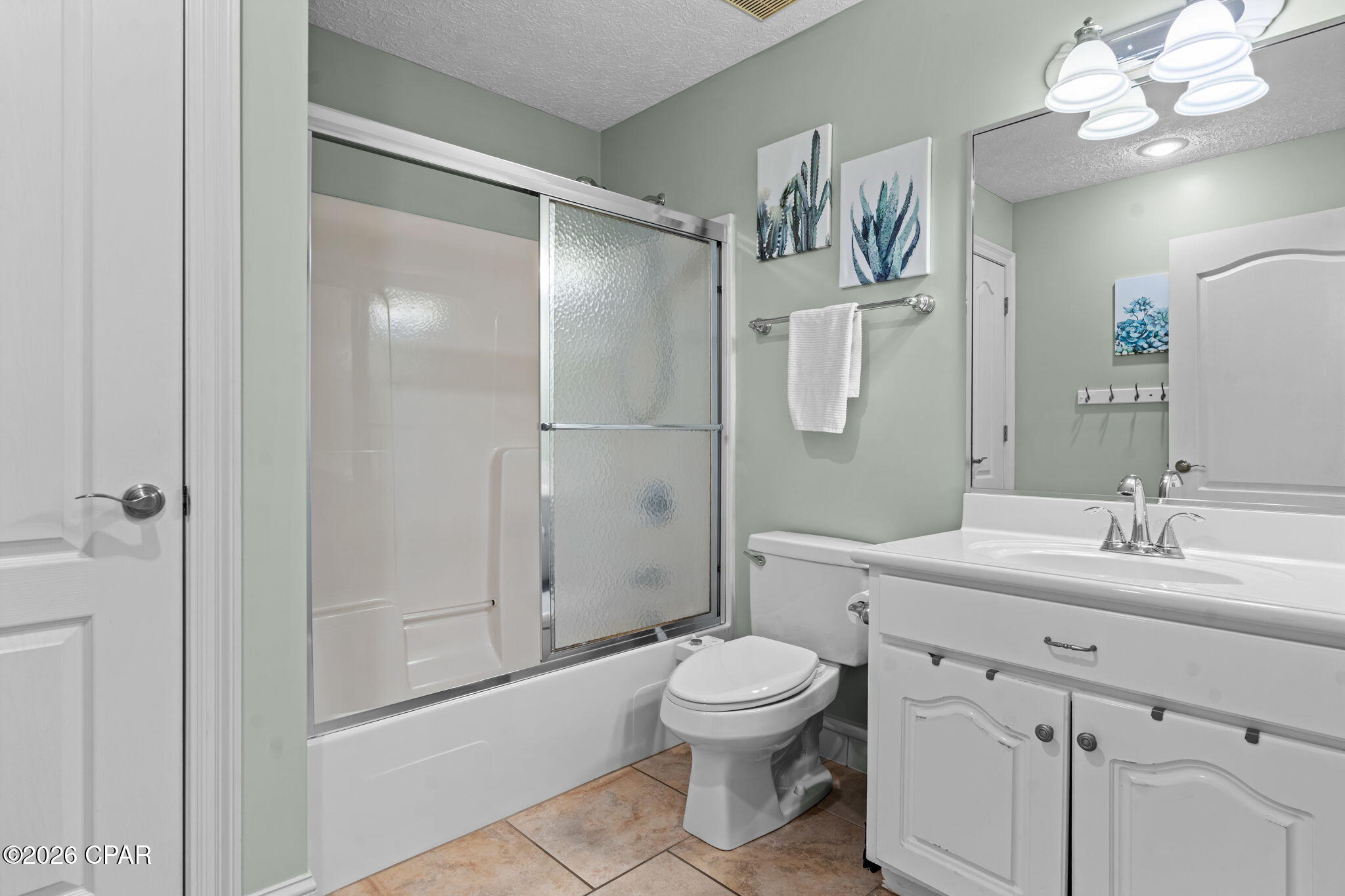 Image 29 For 104 Heritage Court