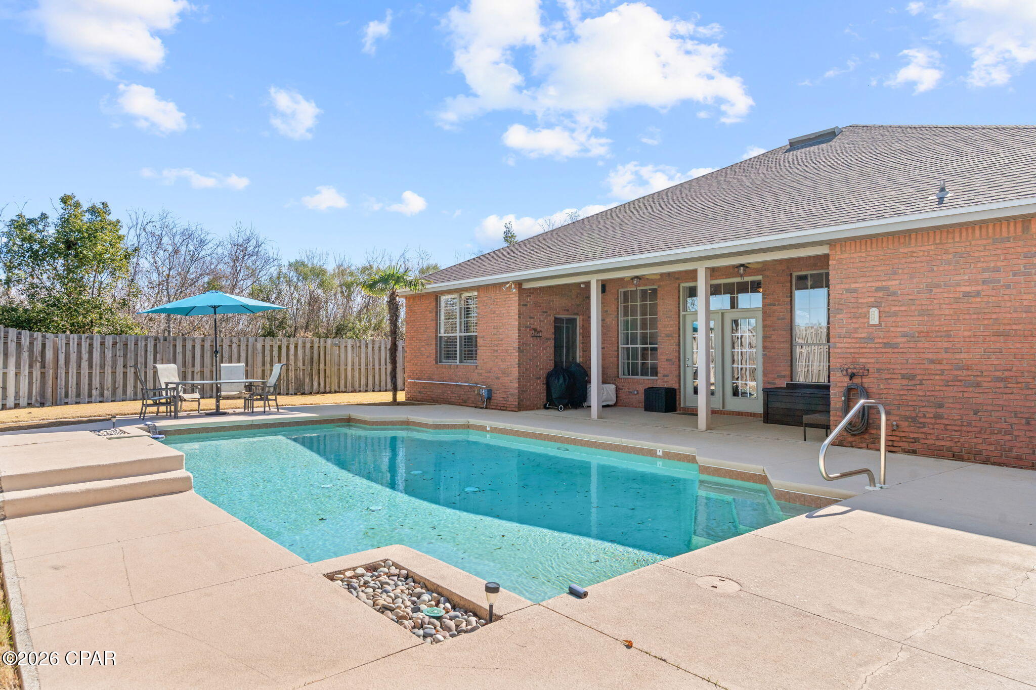 Image 4 For 104 Heritage Court