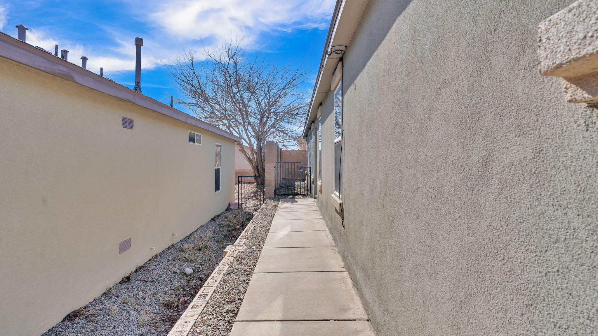 Homes for sale in Albuquerque, NM | 10804 Gentry Ln Sw, Albuquerque, NM 87121 | MLS# 1097663