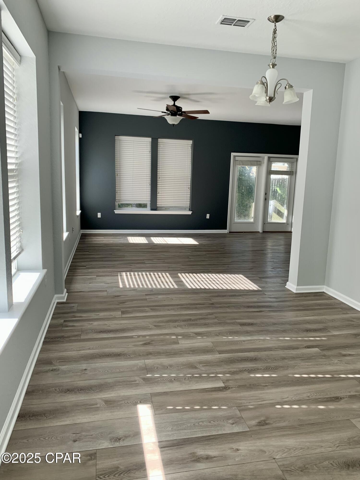 Image 8 For 201 Sand Oak Boulevard