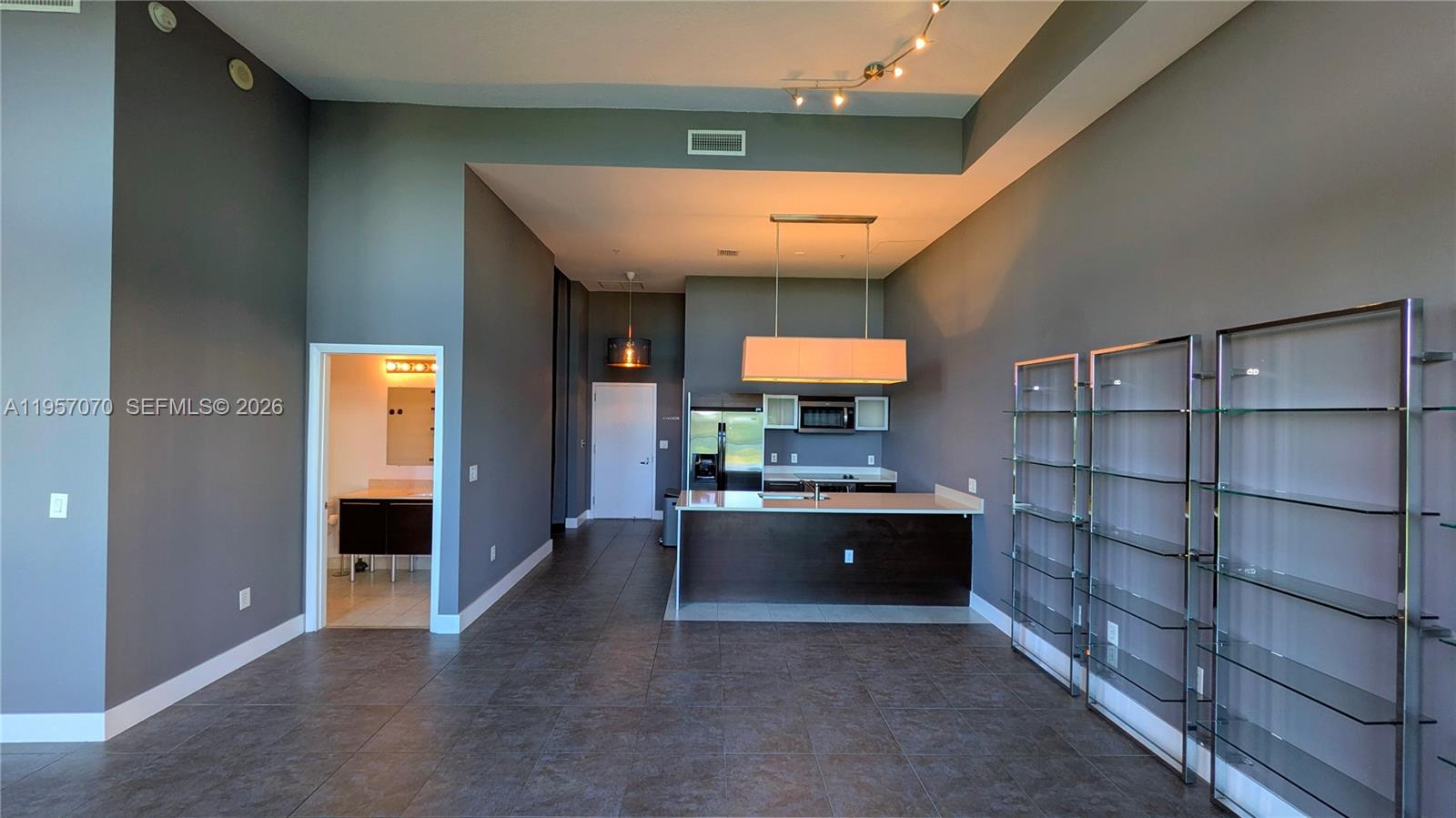 Quantum On The Bay Condo