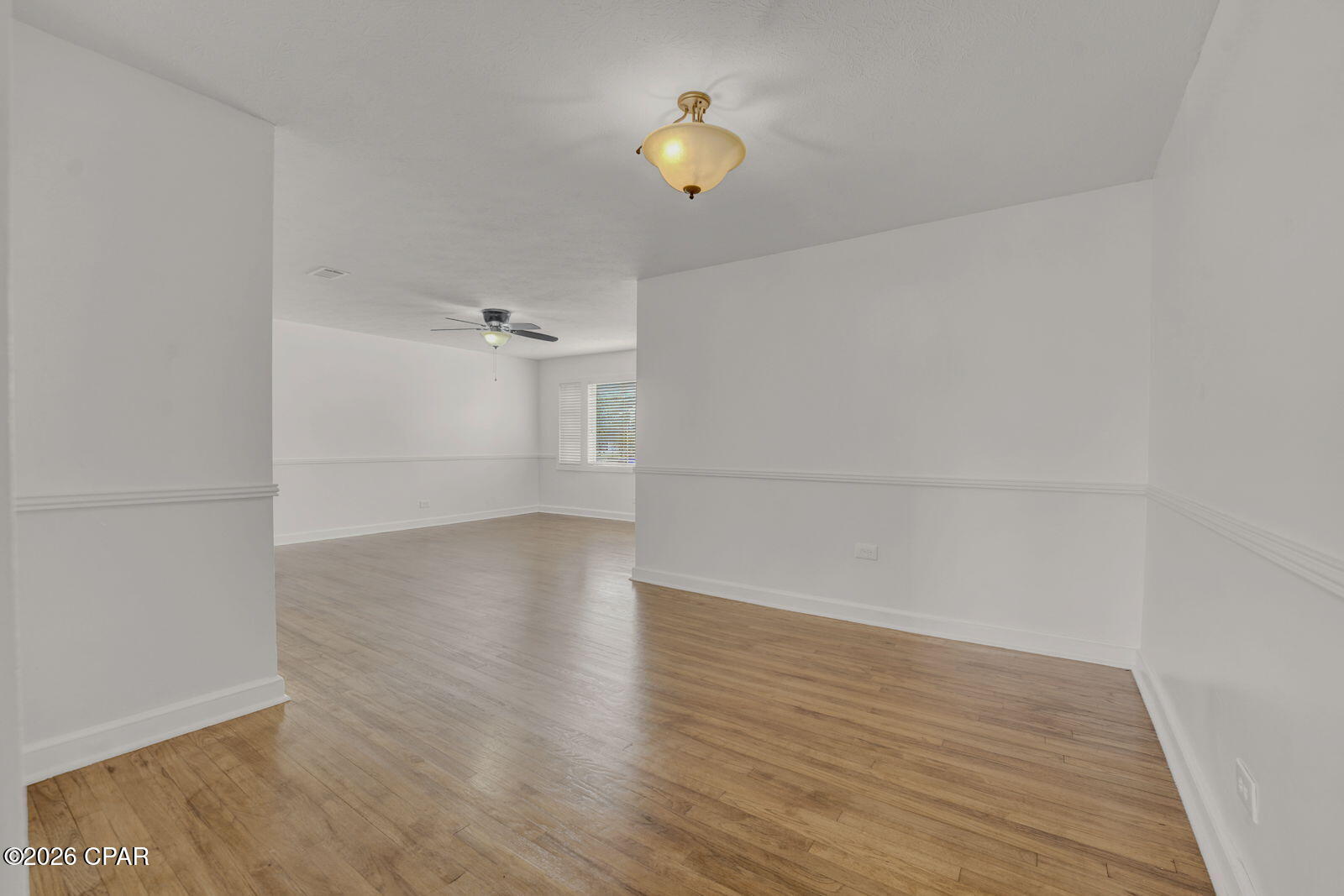 Image 11 For 210 Cove Boulevard