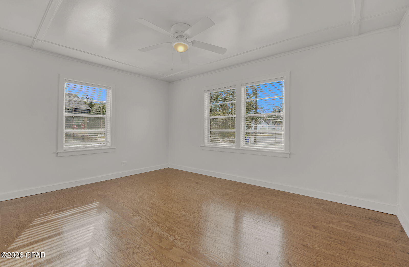 Image 12 For 210 Cove Boulevard