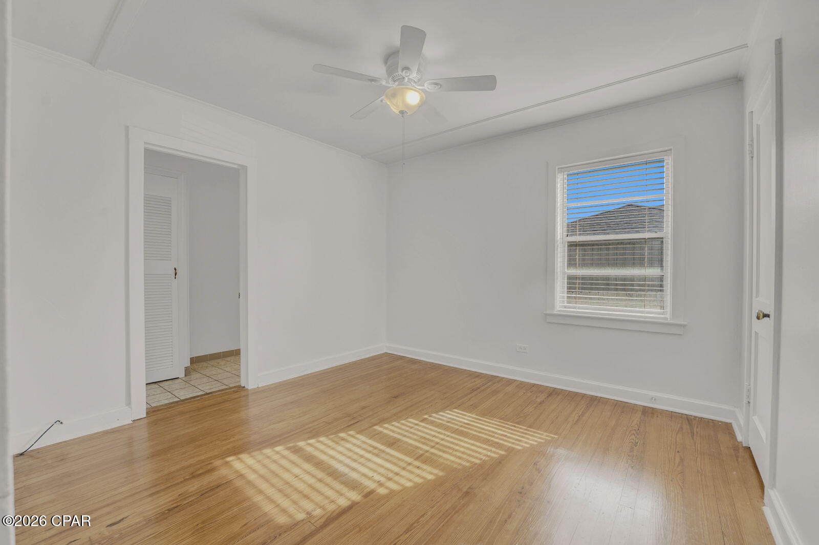 Image 15 For 210 Cove Boulevard