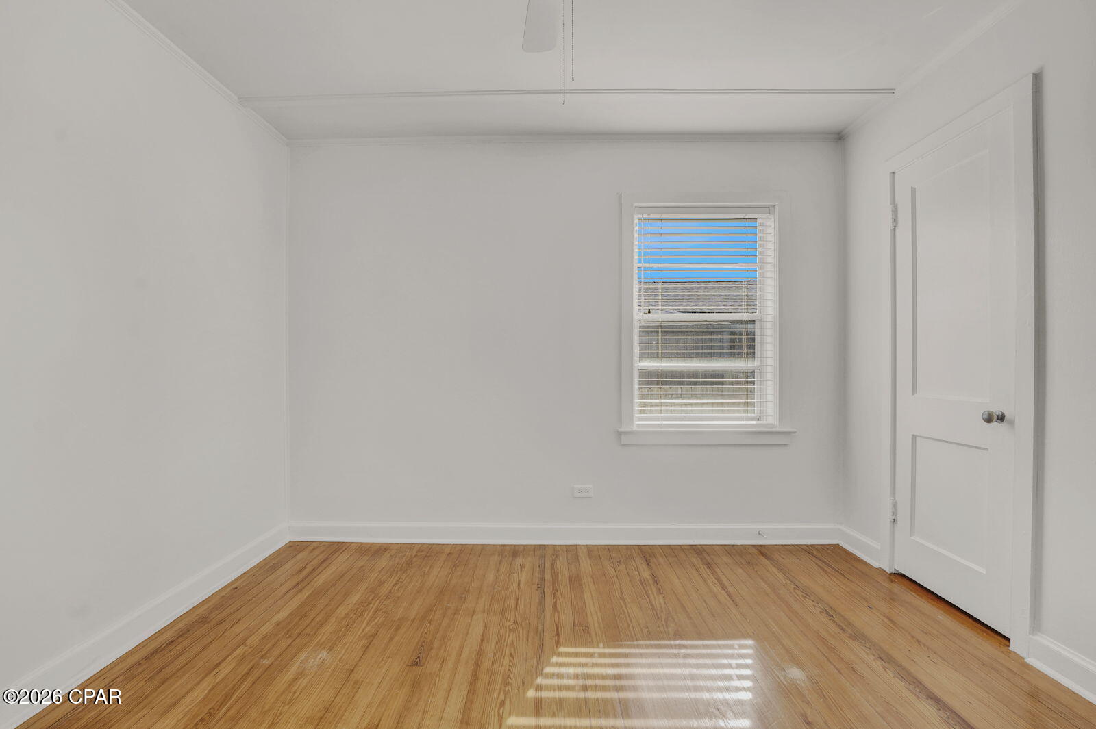 Image 15 For 210 Cove Boulevard