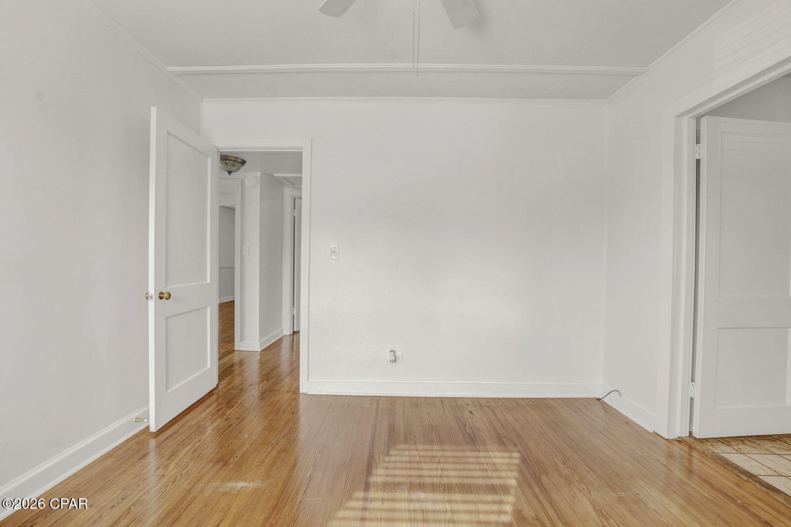 Image 16 For 210 Cove Boulevard