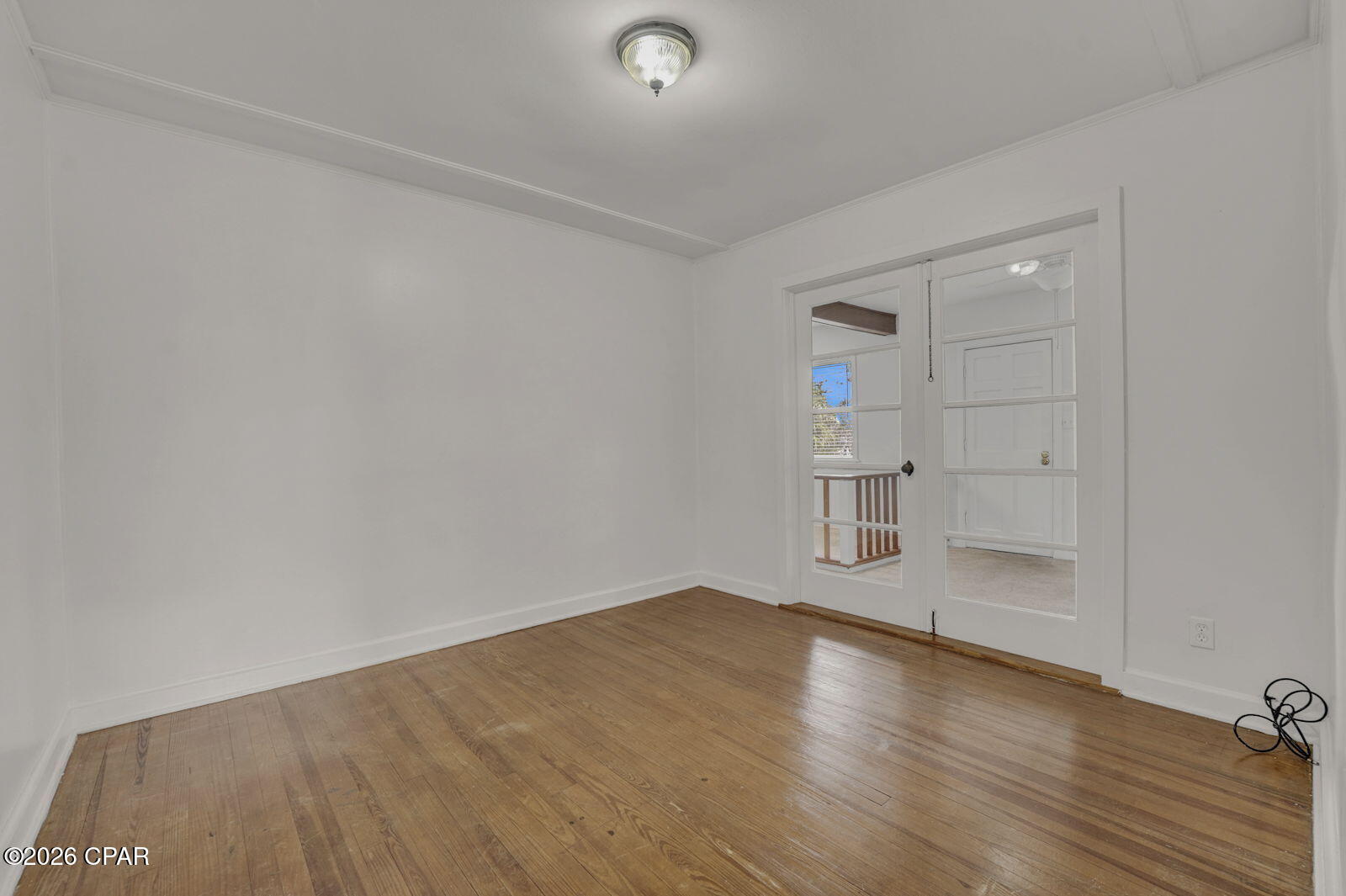 Image 20 For 210 Cove Boulevard