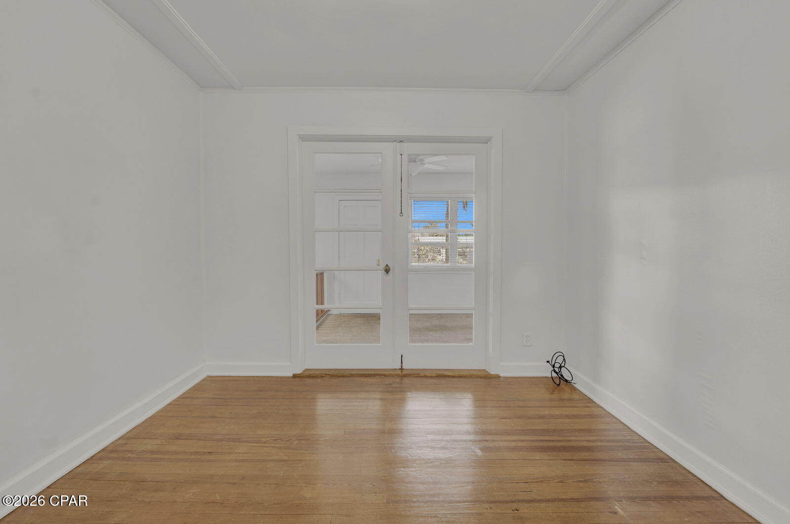 Image 20 For 210 Cove Boulevard