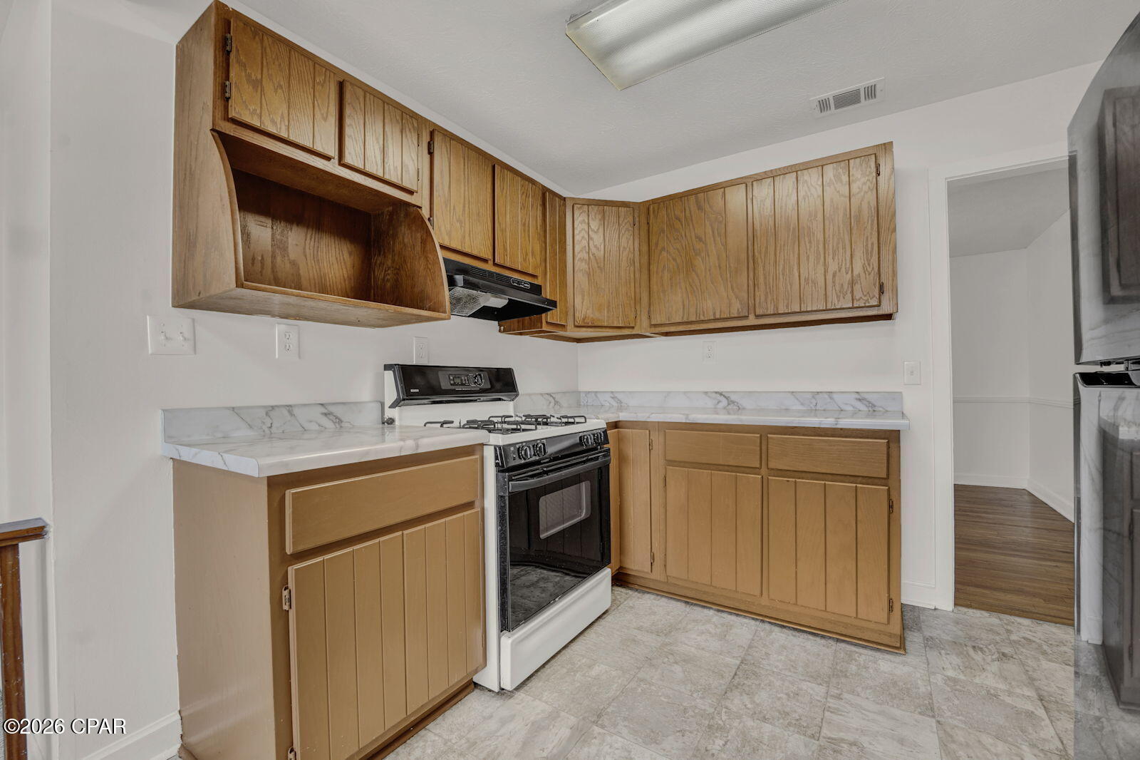 Image 31 For 210 Cove Boulevard