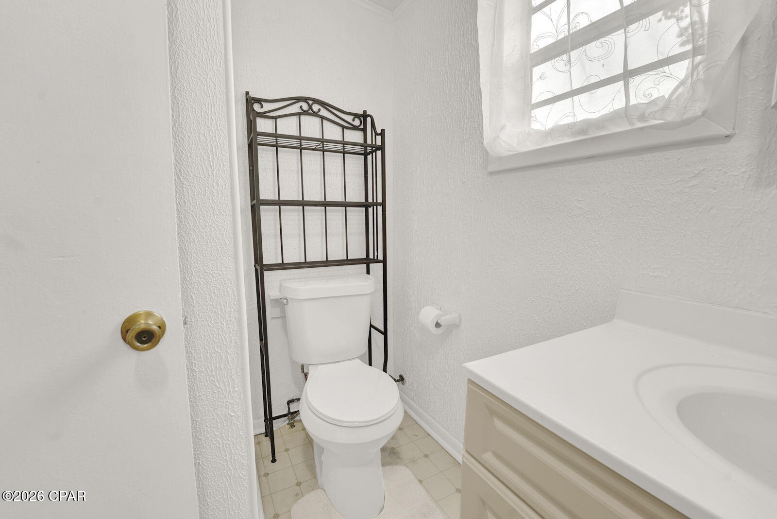 Image 46 For 210 Cove Boulevard