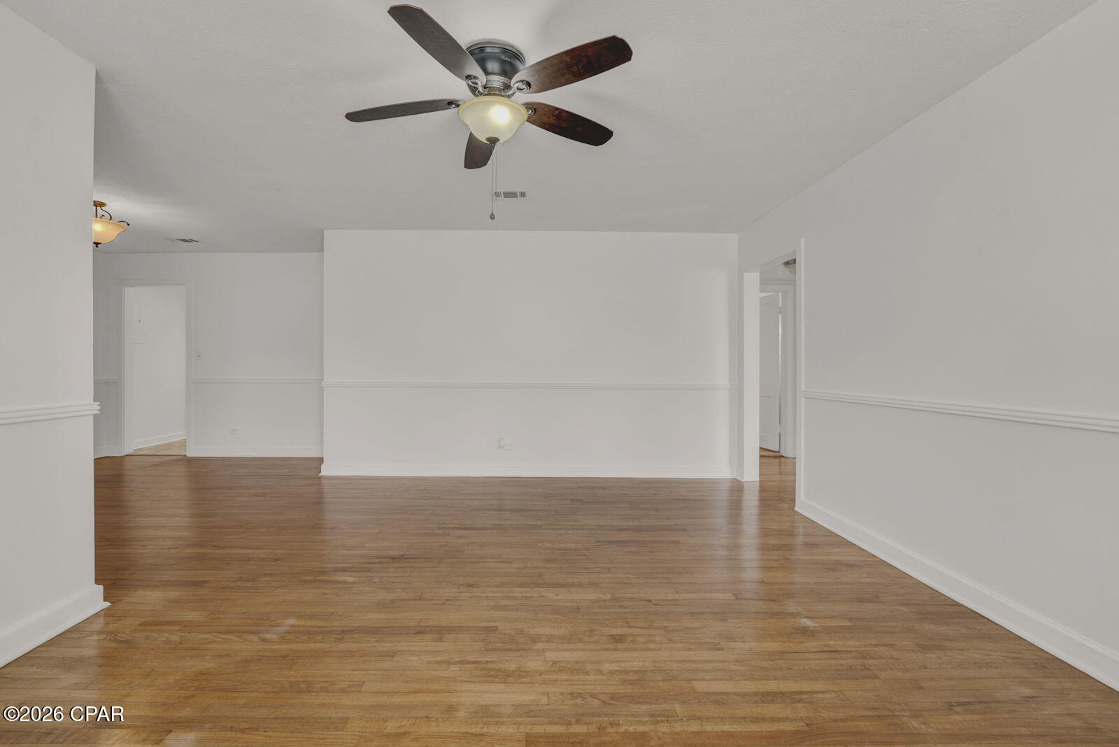 Image 6 For 210 Cove Boulevard