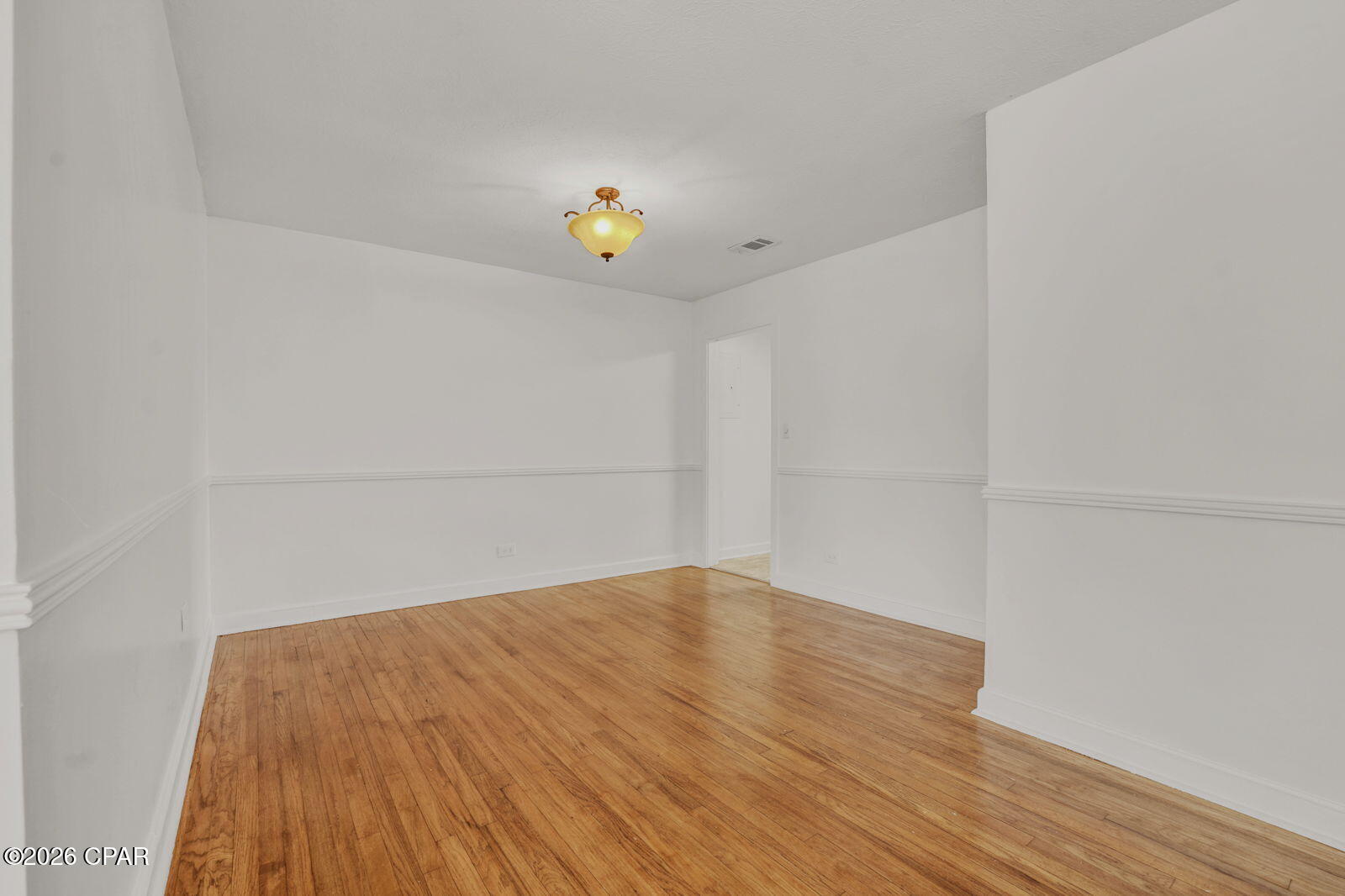 Image 9 For 210 Cove Boulevard