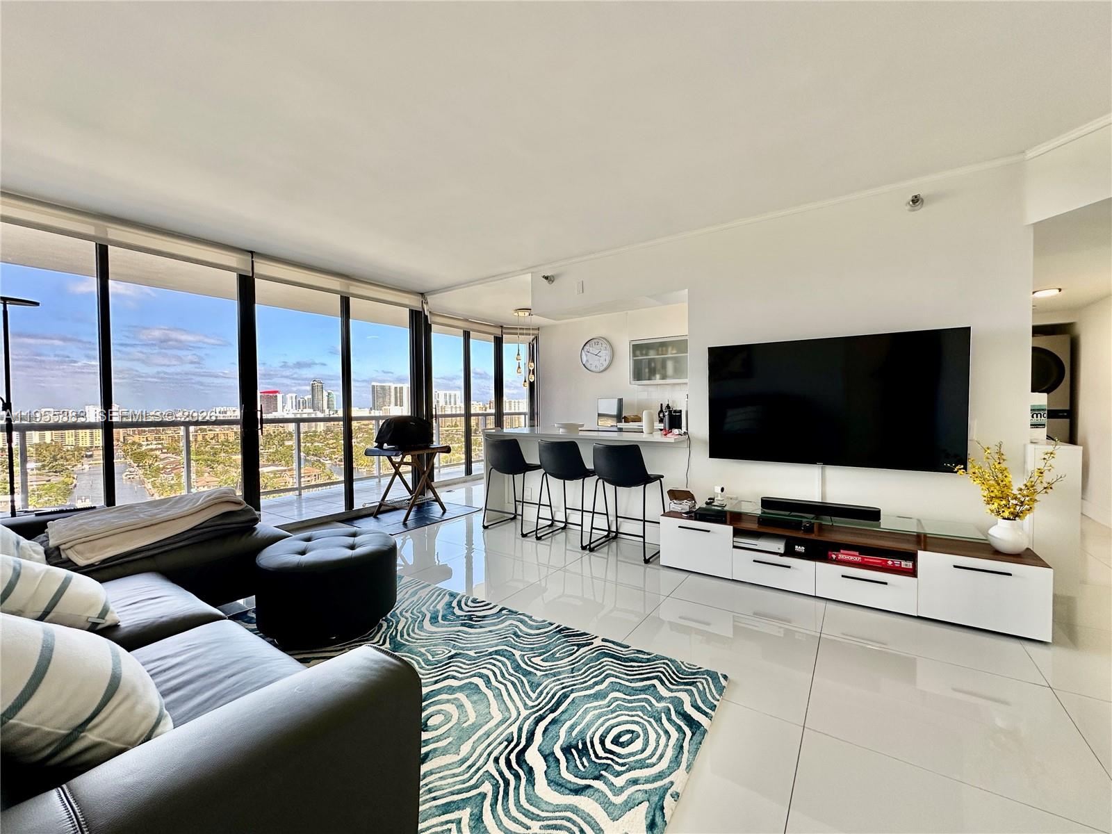 Harborside At The Waterwa