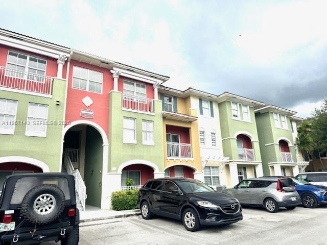 Promenade Shores At Doral