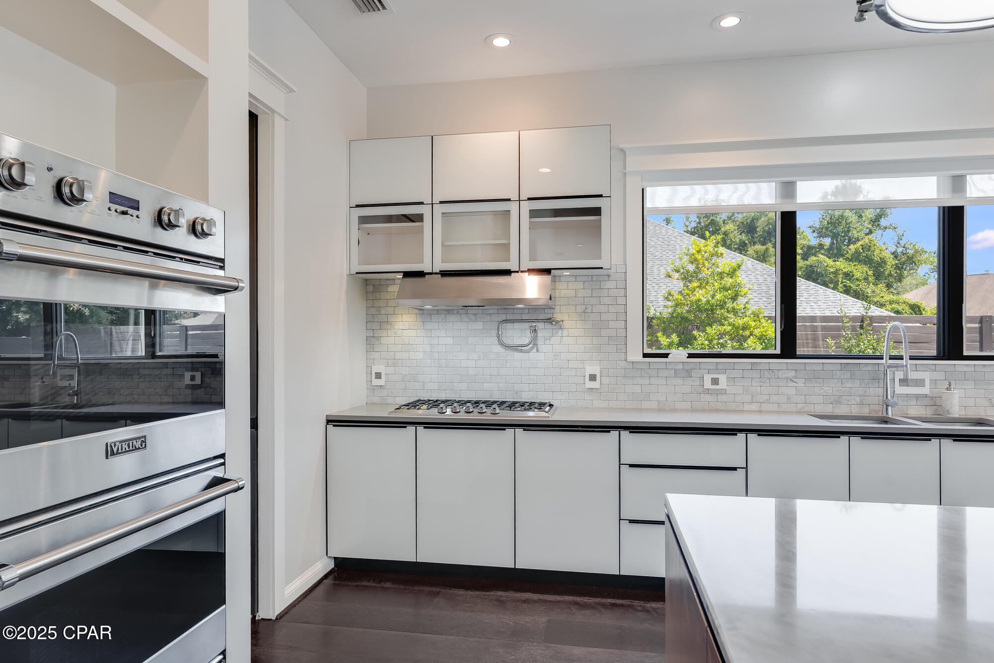 Listing photo id 19 for 158 Lake Merial Boulevard