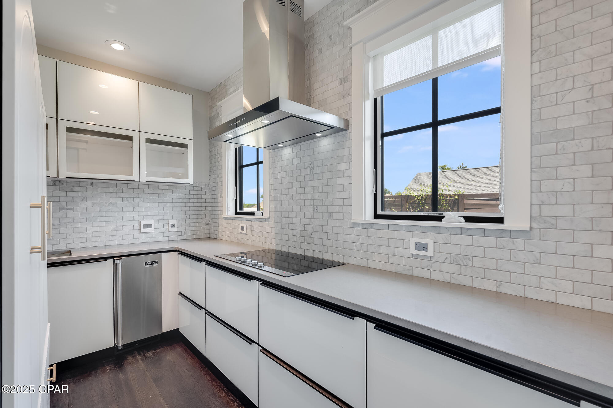 Listing photo id 21 for 158 Lake Merial Boulevard