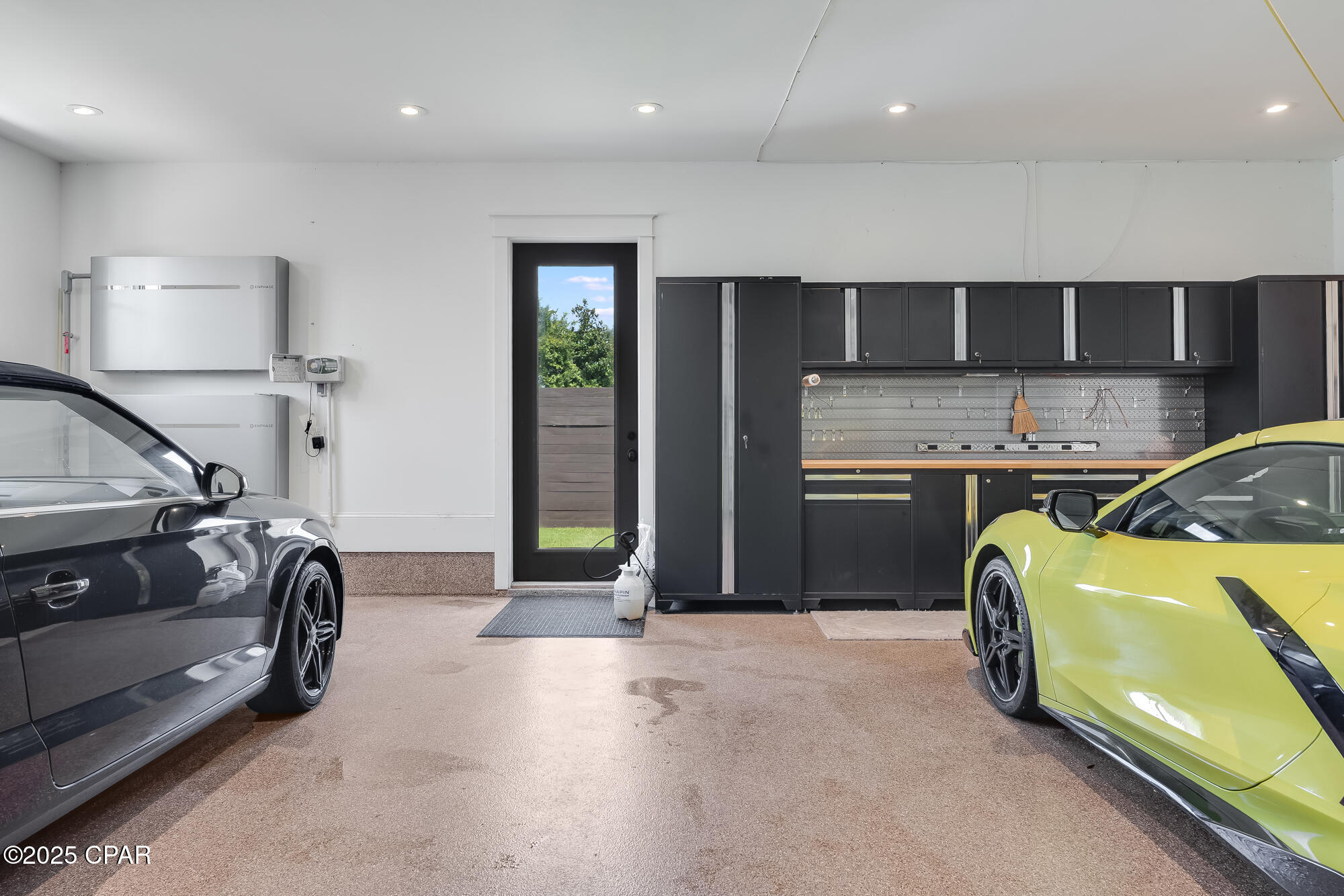 Listing photo id 40 for 158 Lake Merial Boulevard