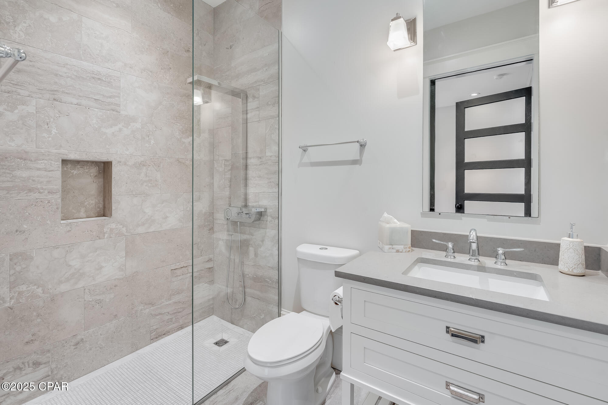 Listing photo id 46 for 158 Lake Merial Boulevard