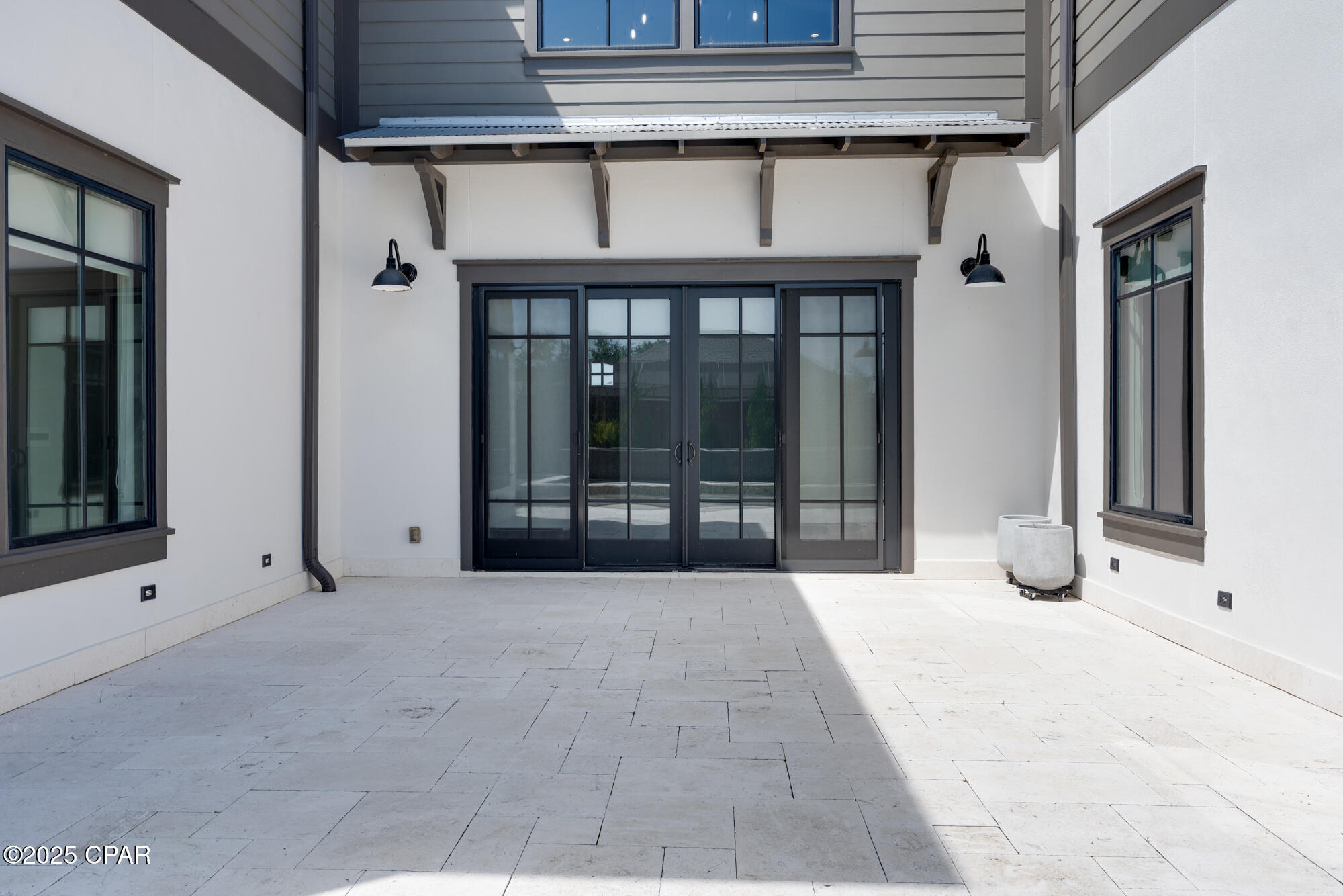 Listing photo id 69 for 158 Lake Merial Boulevard