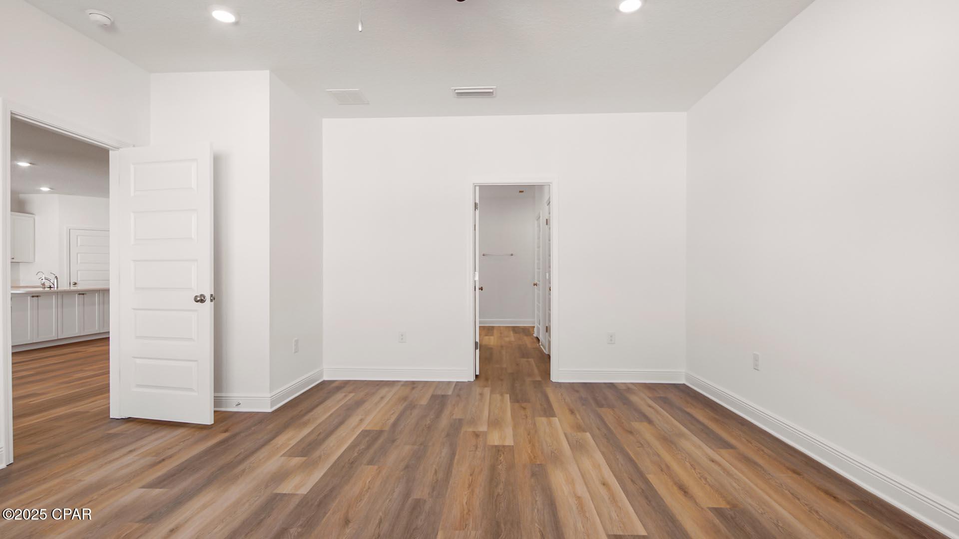 Image 14 For 410 Wolcott Way