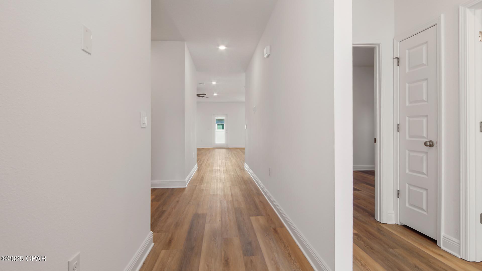 Image 2 For 410 Wolcott Way