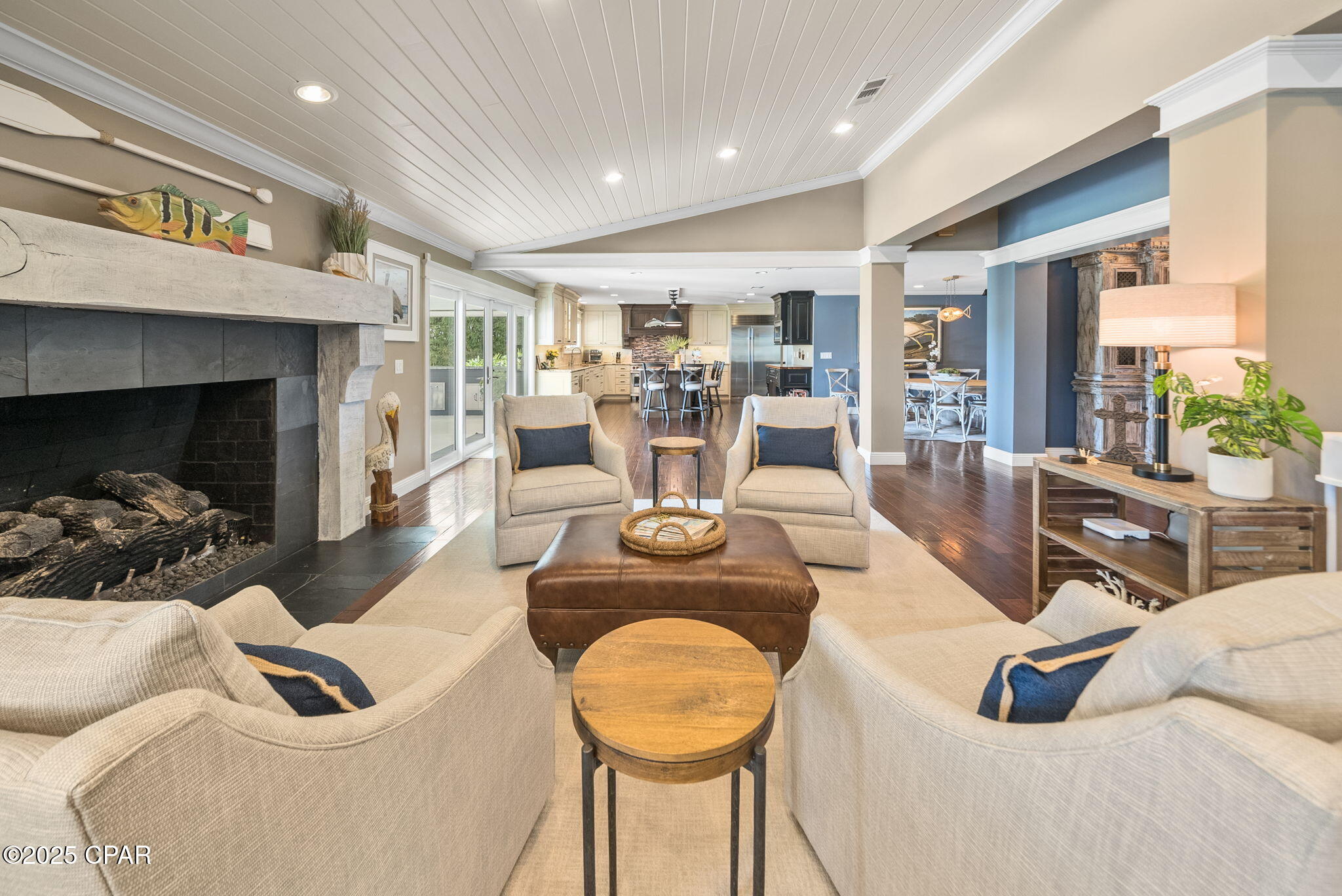 Listing photo id 19 for 3045 30th Court
