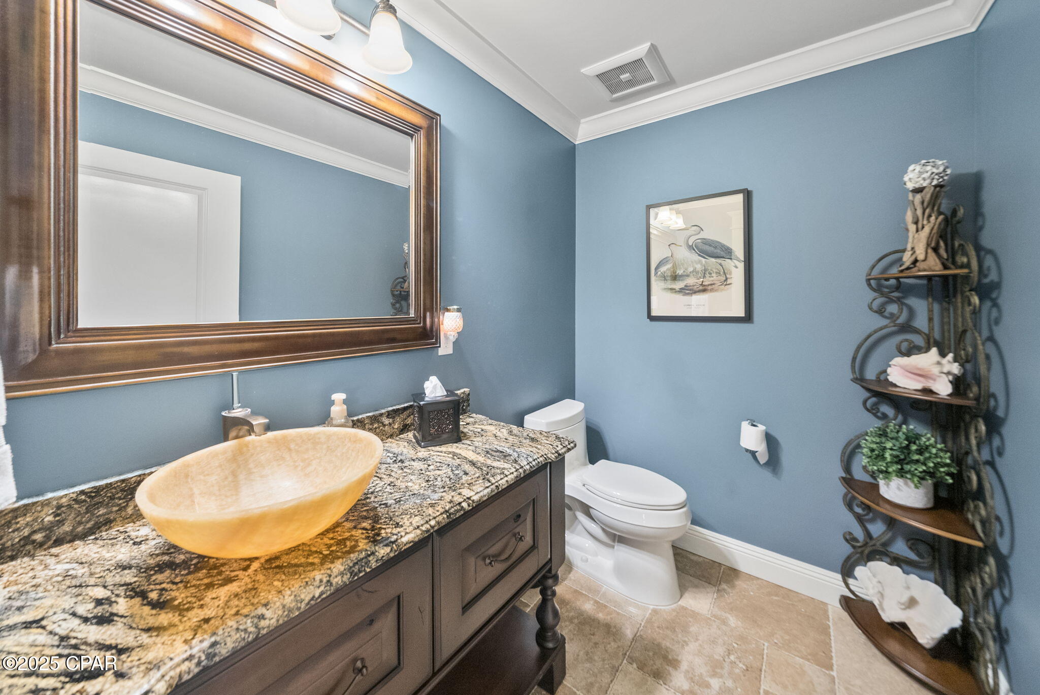 Listing photo id 28 for 3045 30th Court