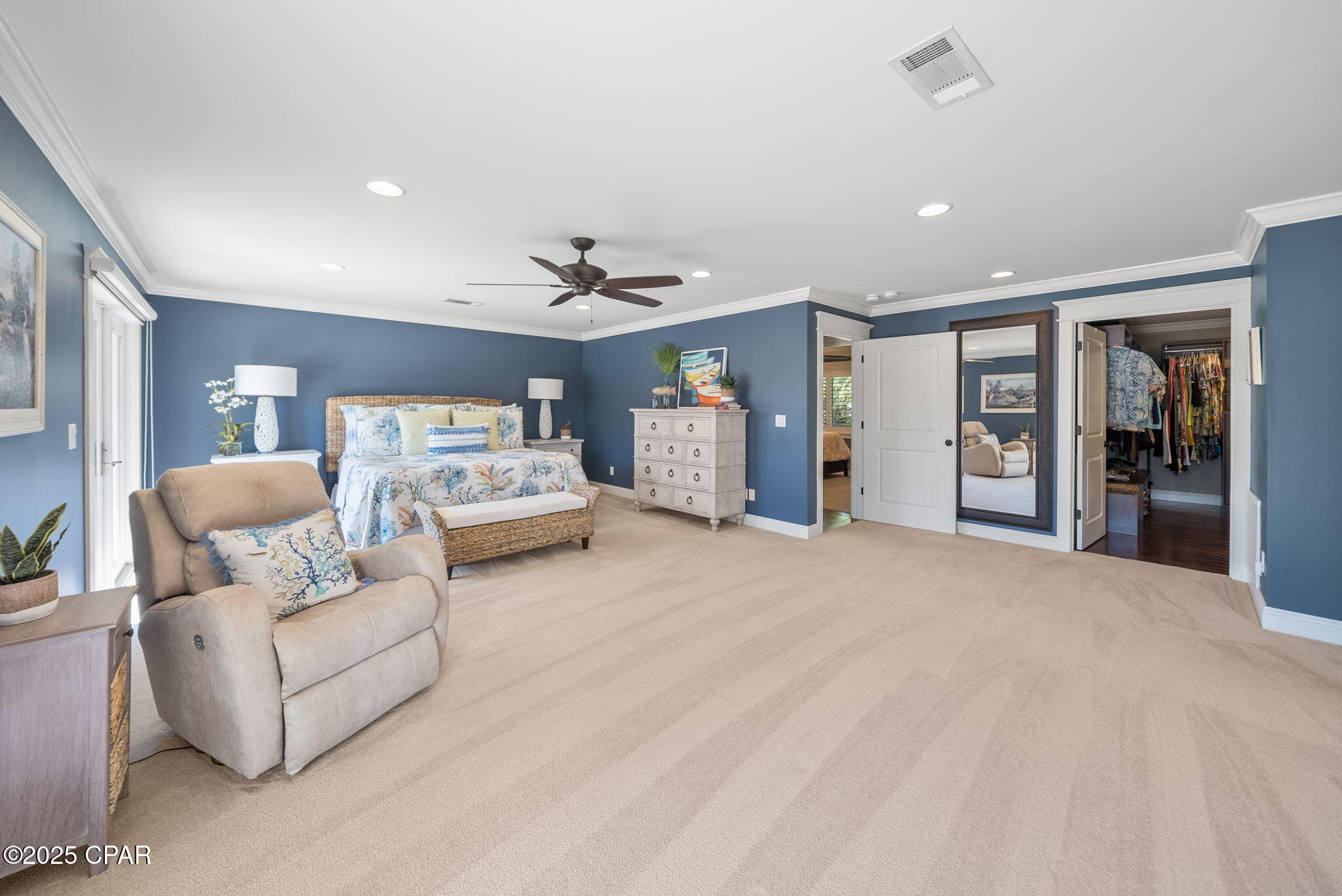 Listing photo id 30 for 3045 30th Court