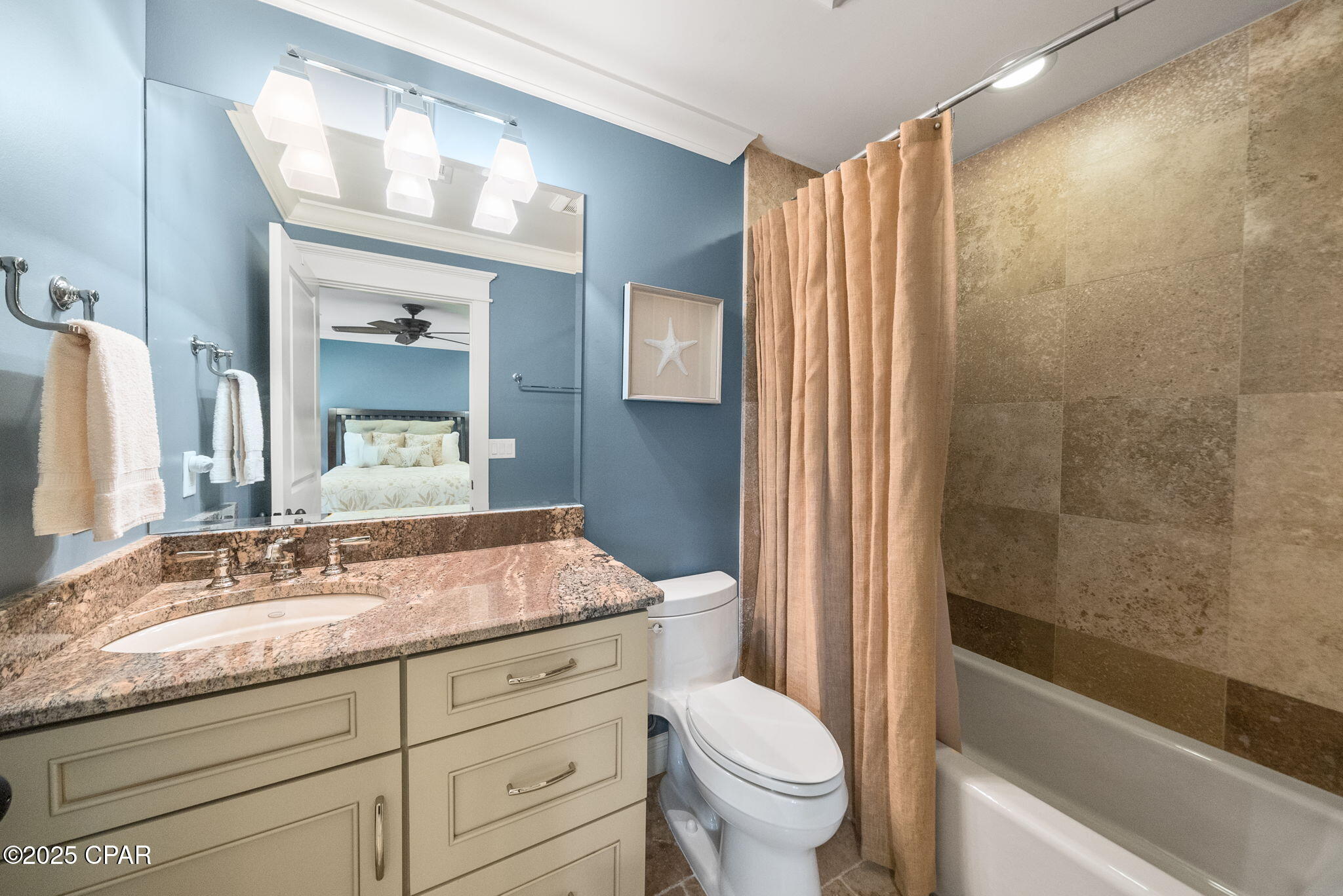 Listing photo id 47 for 3045 30th Court