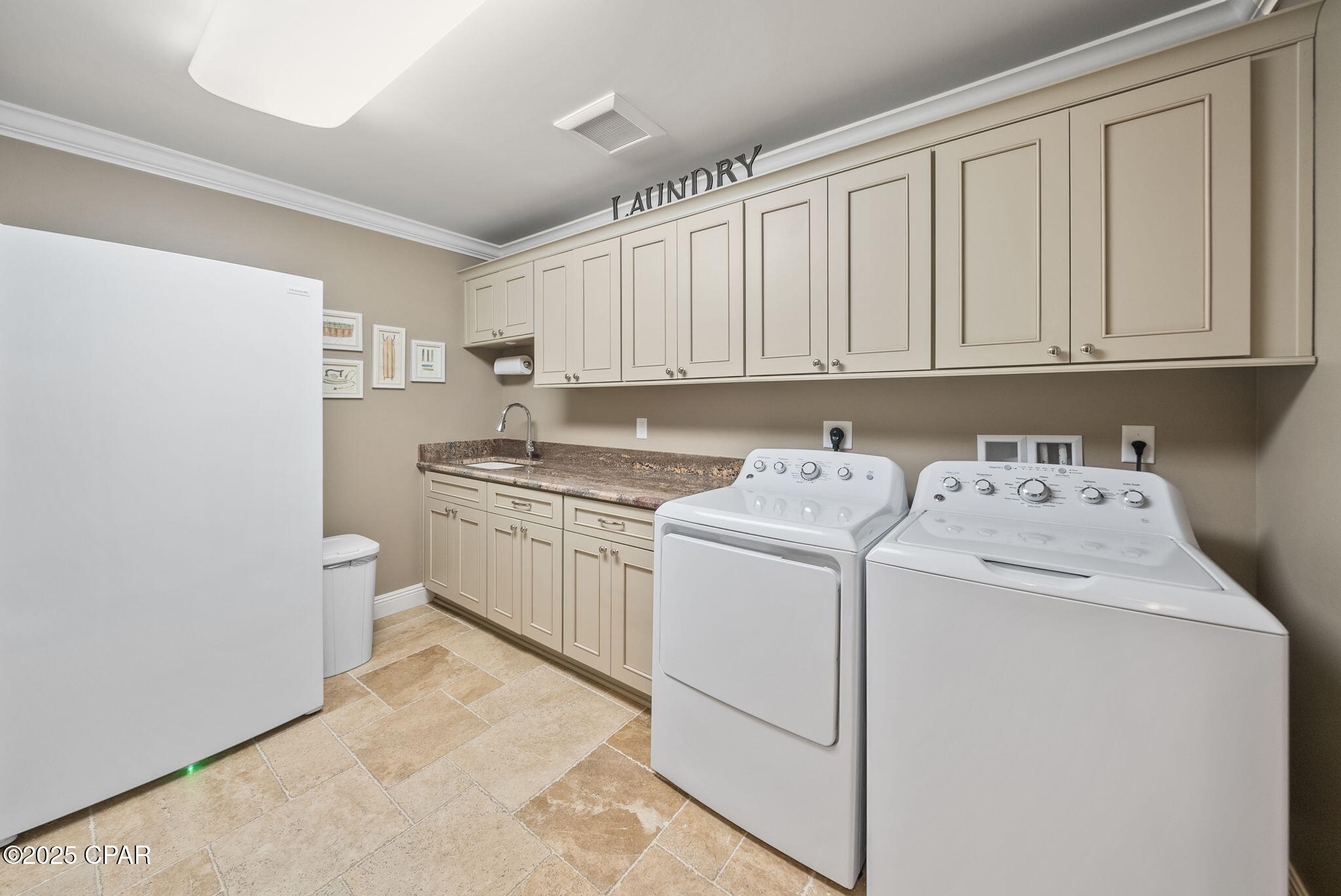 Image 48 For 3045 30th Court